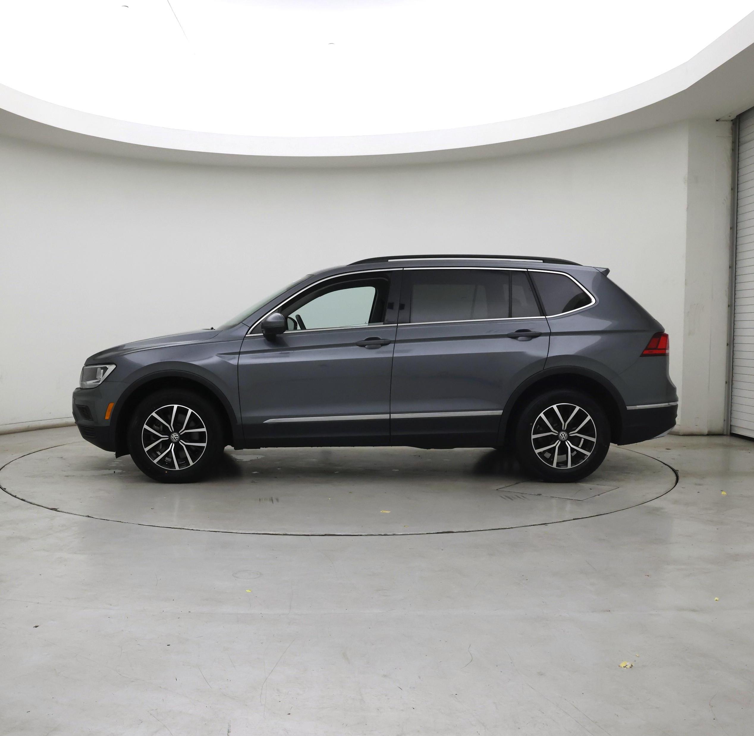 Thumbnail: 2021 Volkswagen Tiguan - 3