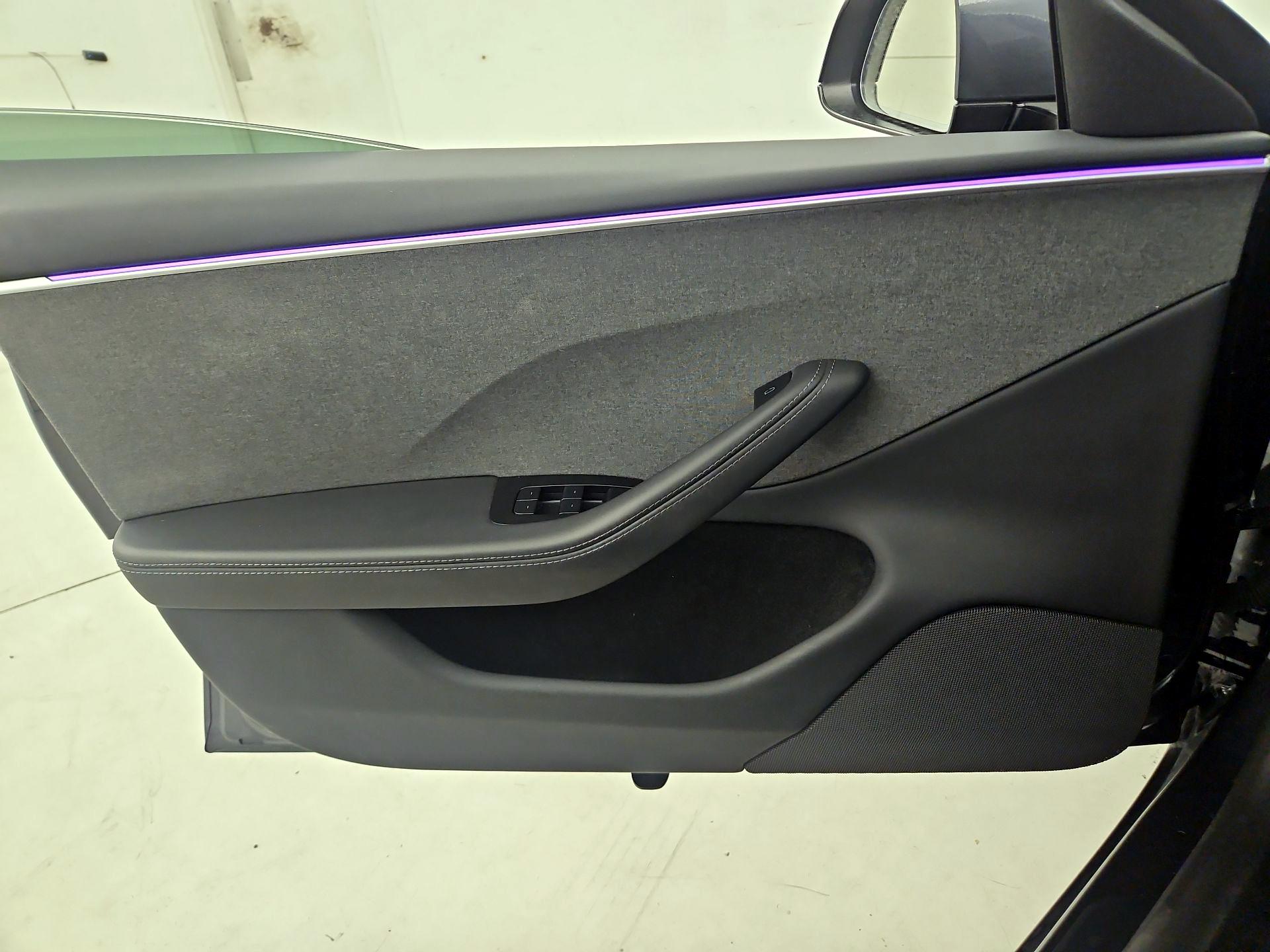 Thumbnail: 2025 Tesla Model 3 - 12