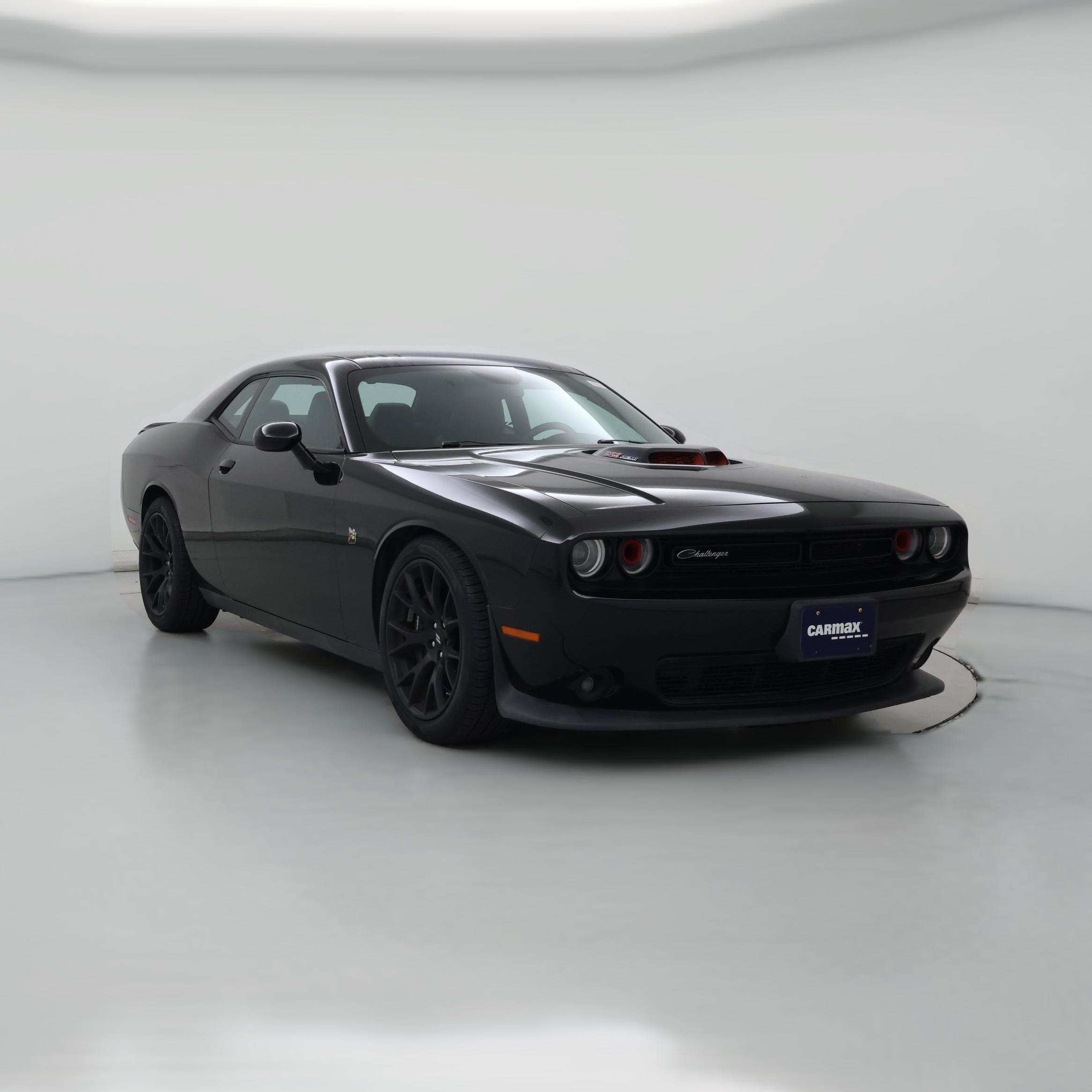 Thumbnail: 2017 Dodge Challenger - 1
