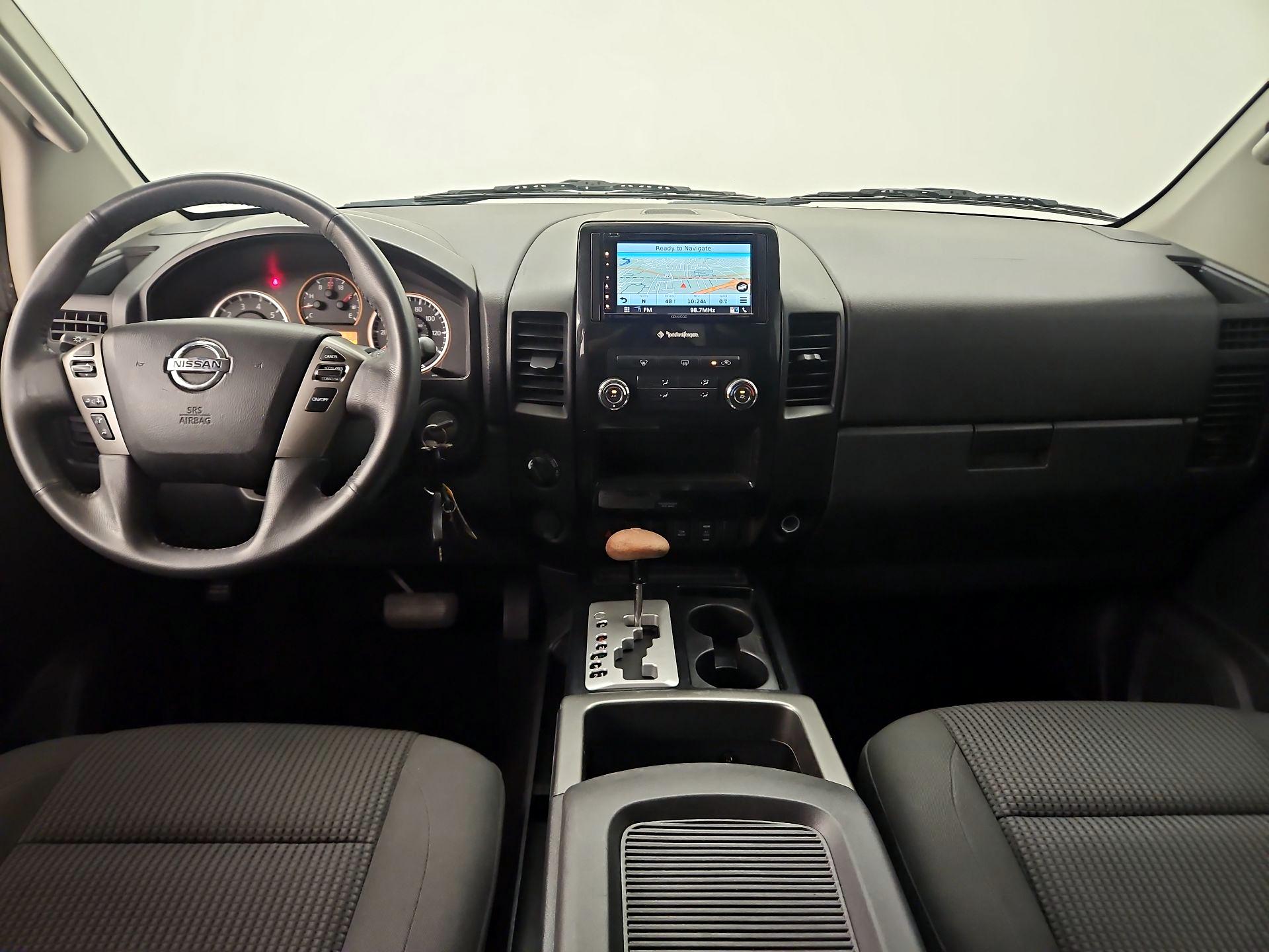 Thumbnail: 2015 Nissan Titan - 9