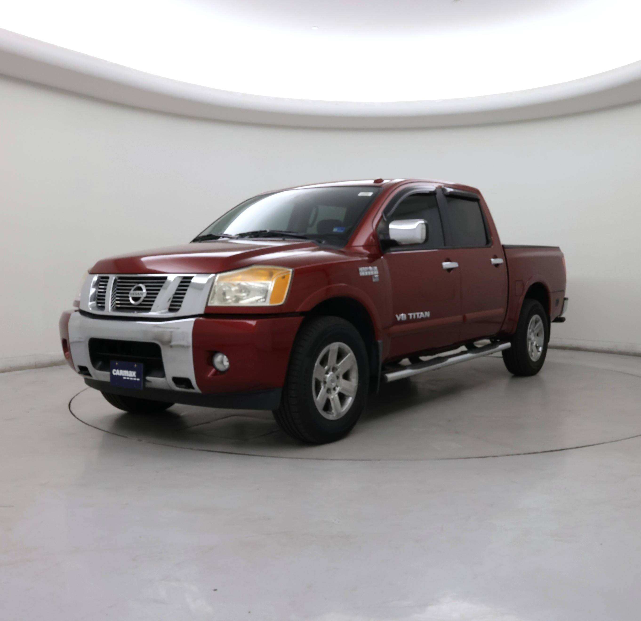 Thumbnail: 2015 Nissan Titan - 4