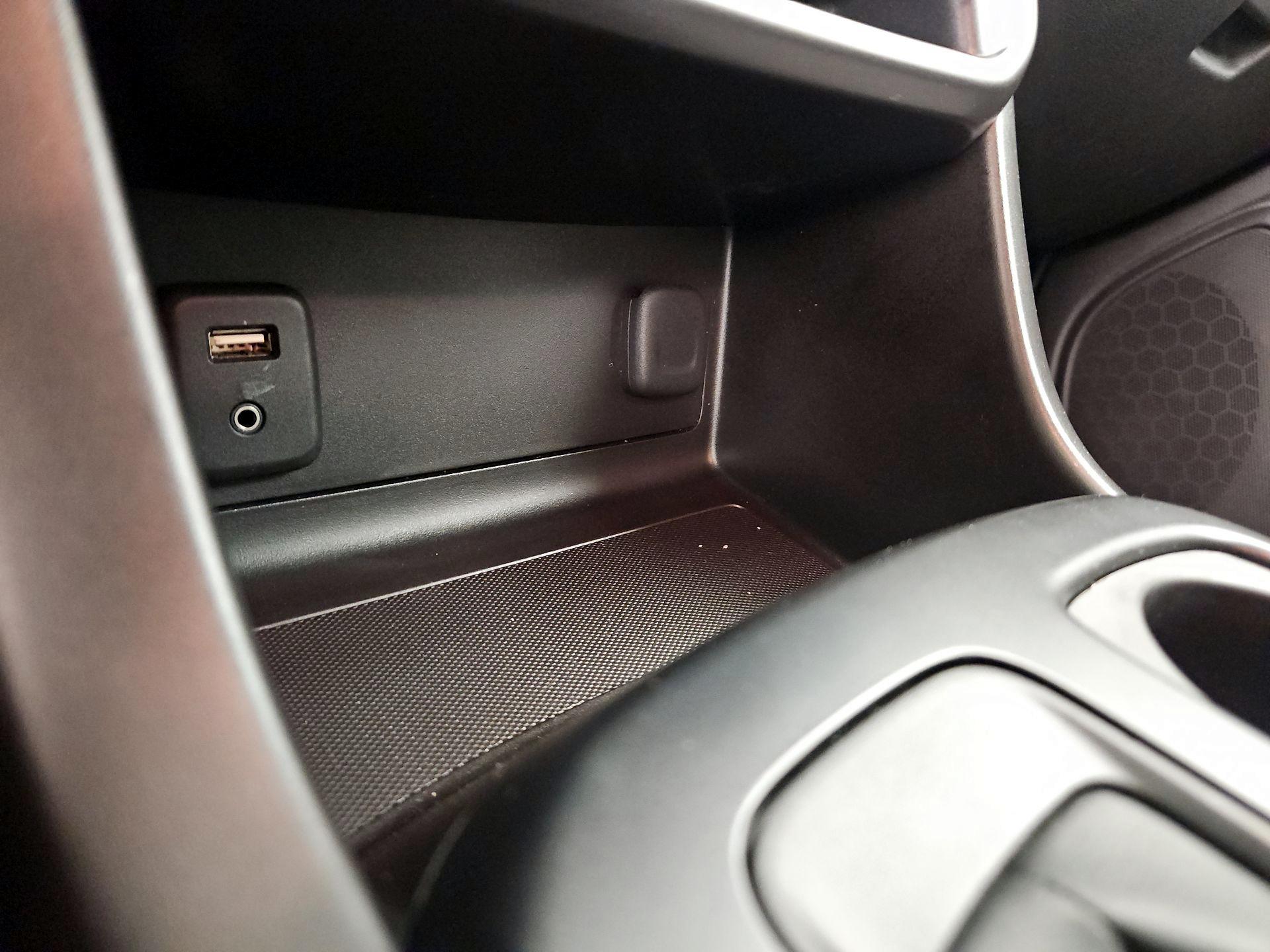 Thumbnail: 2016 Chevrolet Colorado - 18
