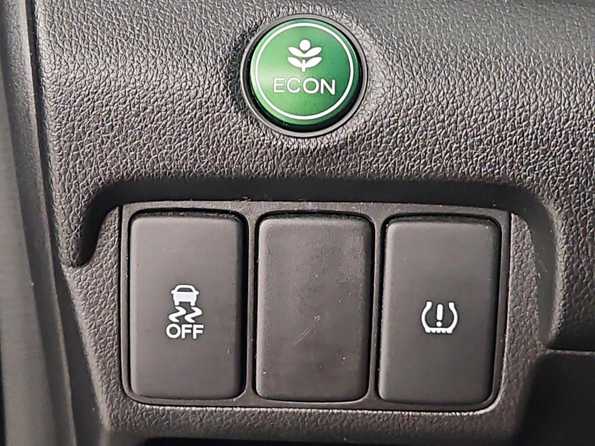 Thumbnail: 2016 Honda CR-V - 13