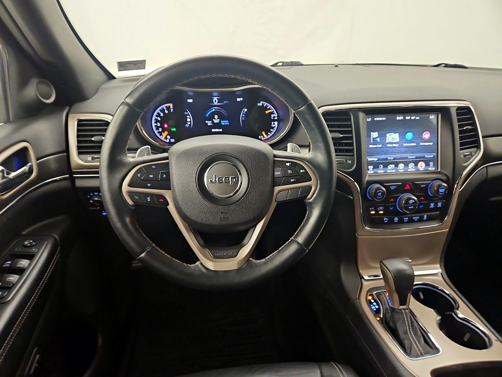 Thumbnail: 2017 Jeep Grand Cherokee - 10
