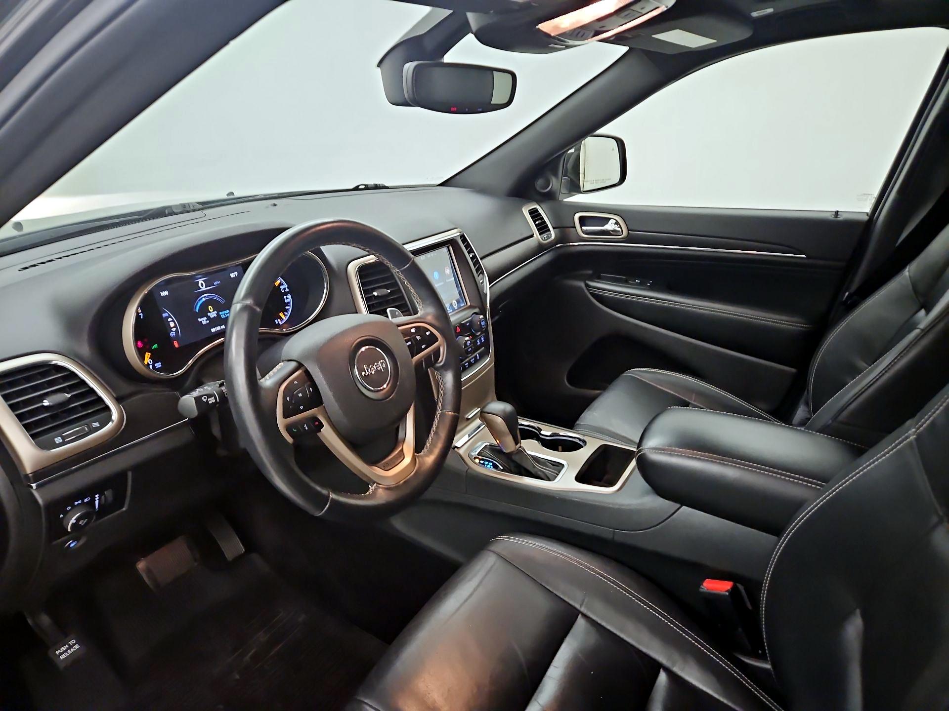 Thumbnail: 2017 Jeep Grand Cherokee - 11