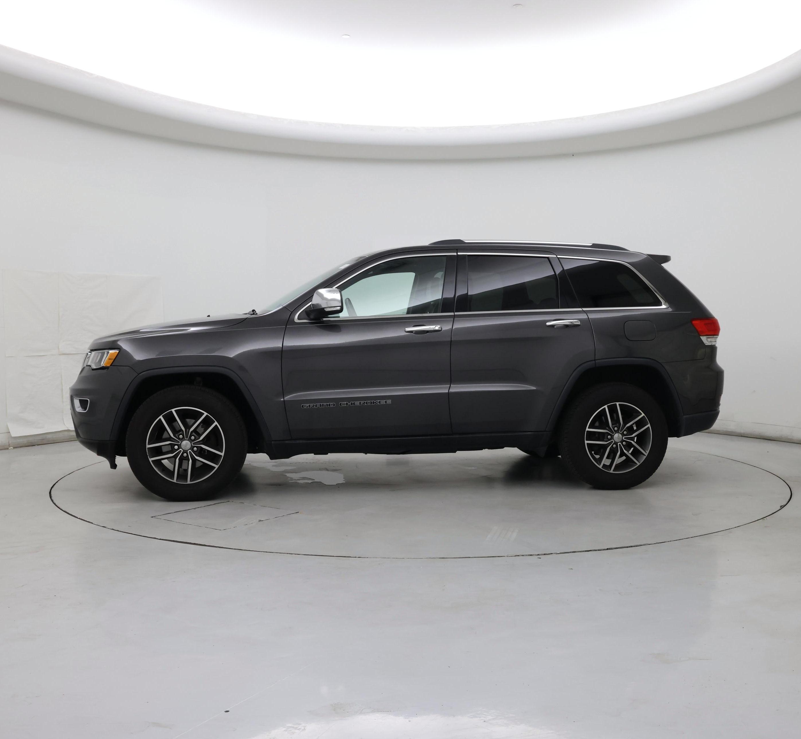Thumbnail: 2017 Jeep Grand Cherokee - 3