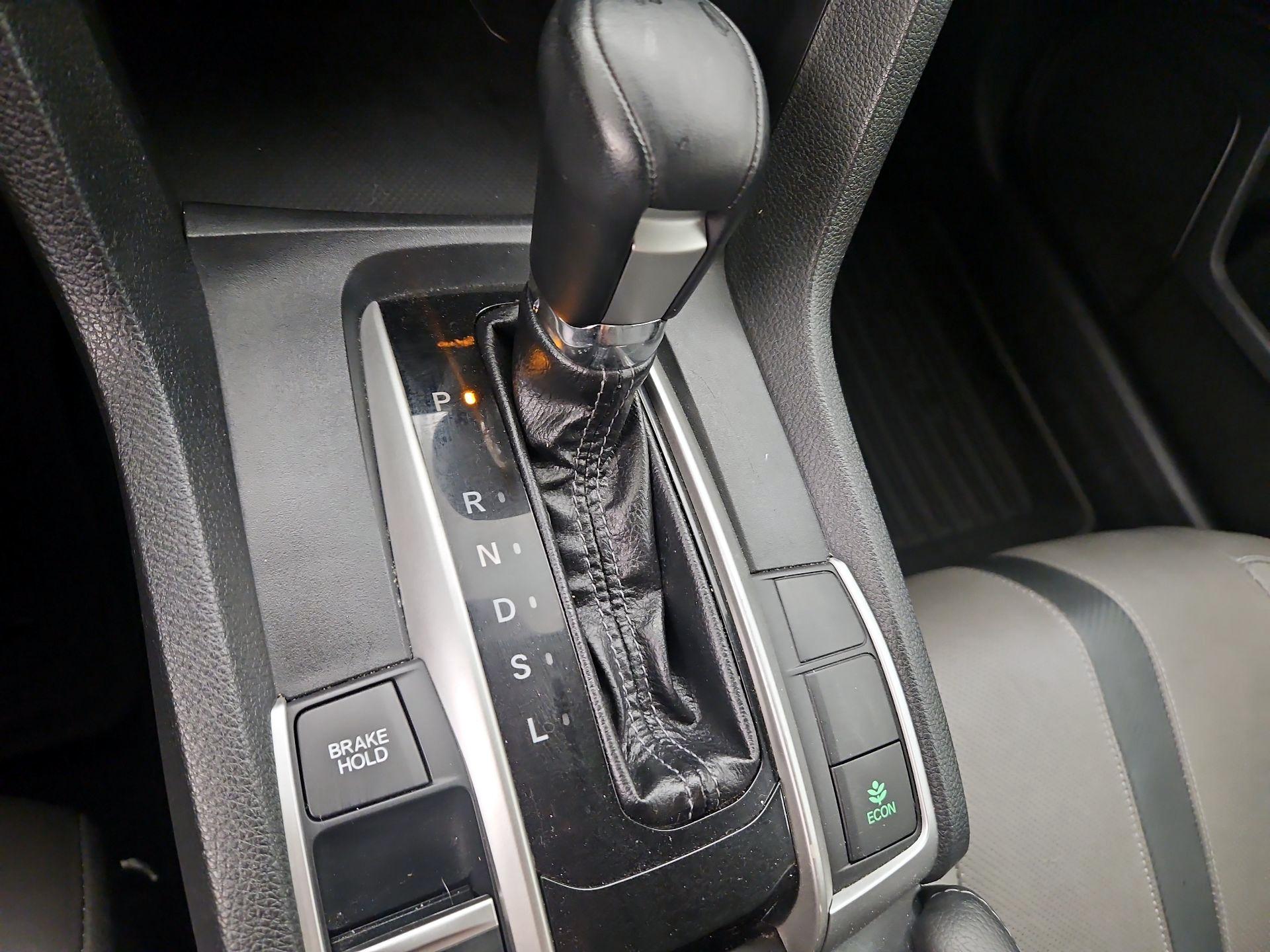 Thumbnail: 2016 Honda Civic - 16