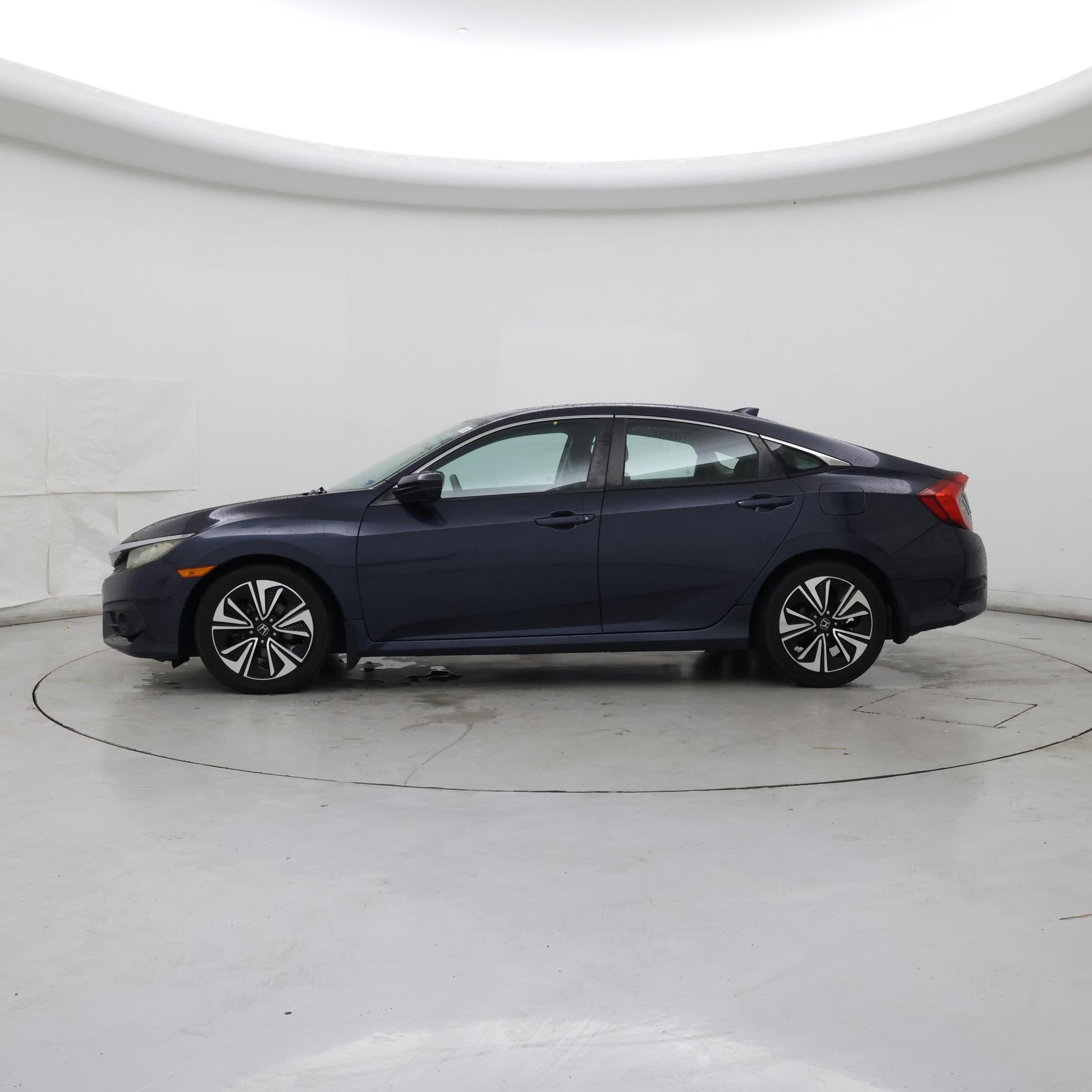 Thumbnail: 2016 Honda Civic - 3