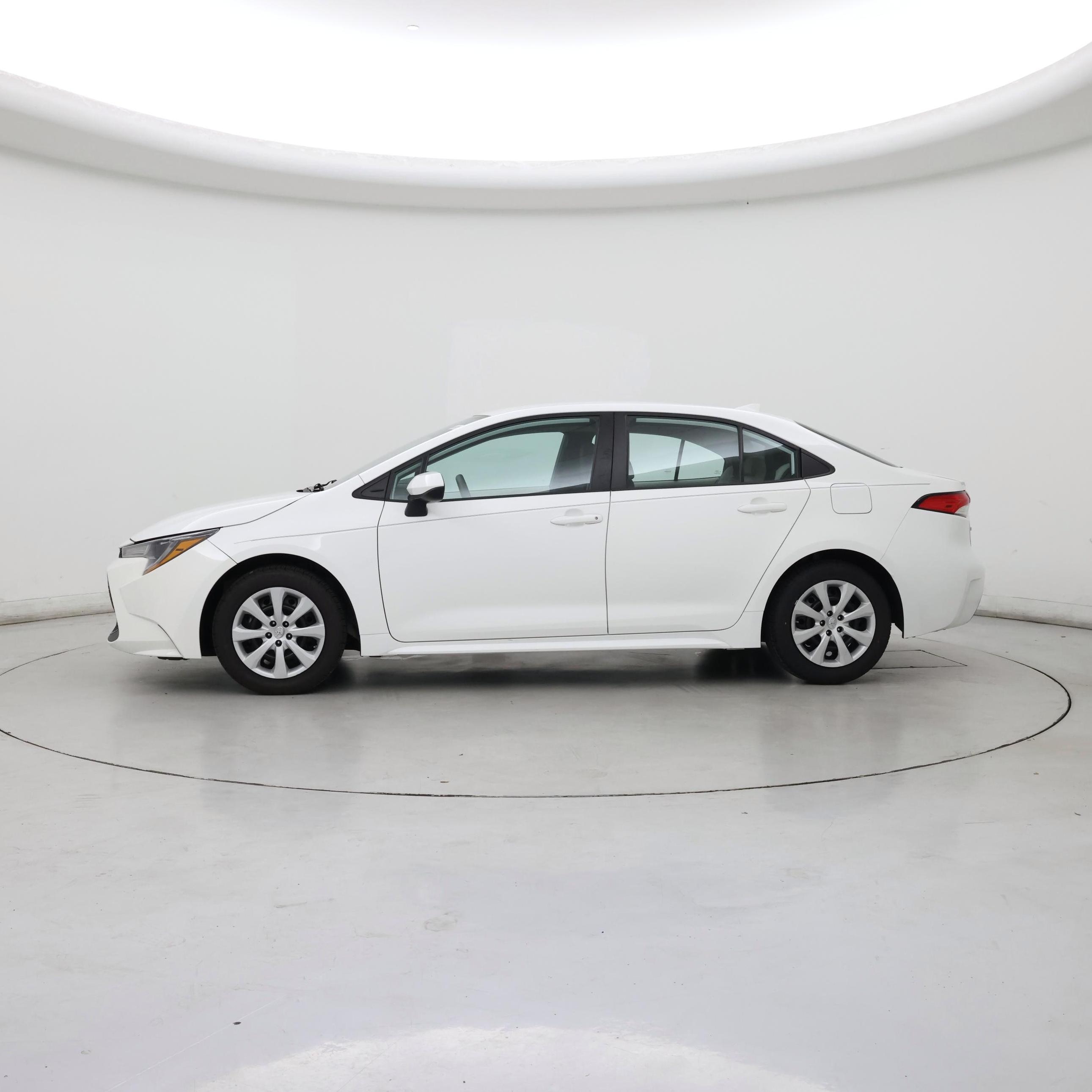 Thumbnail: 2021 Toyota Corolla - 3