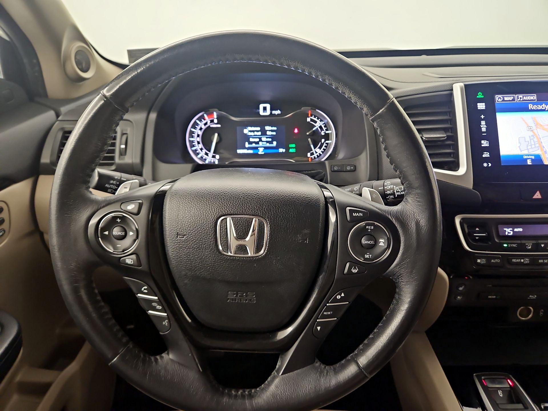 Thumbnail: 2016 Honda Pilot - 10