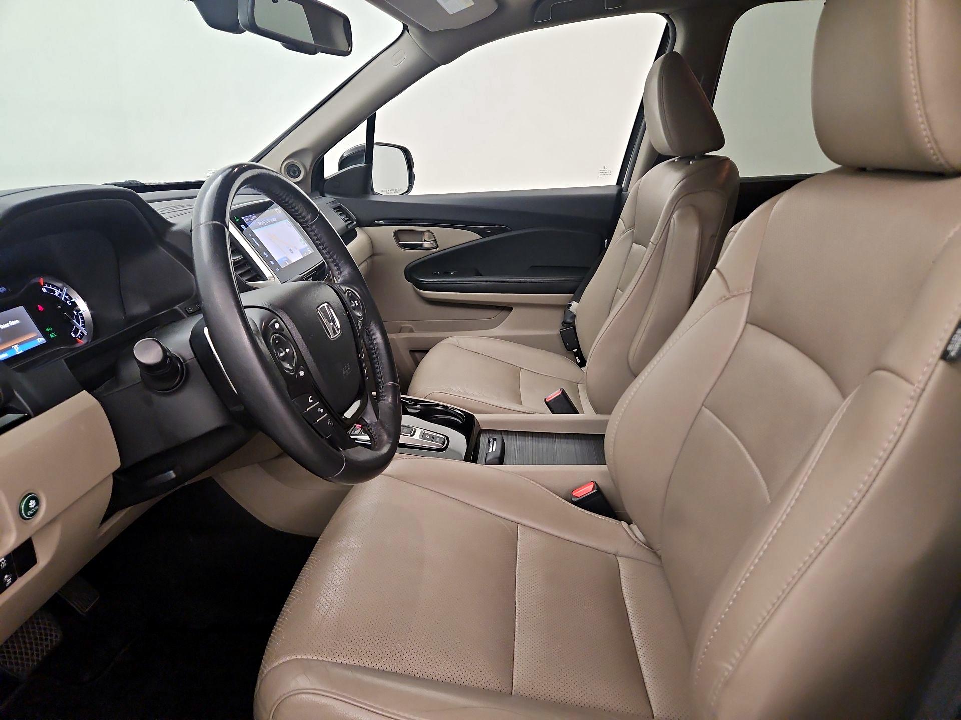 Thumbnail: 2016 Honda Pilot - 11