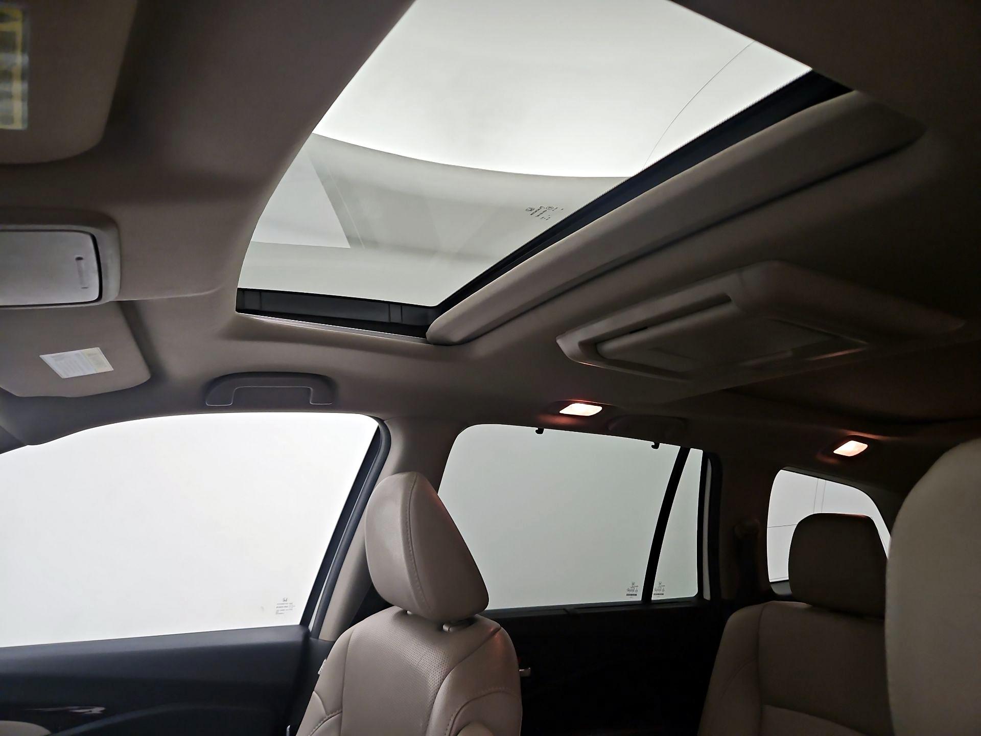 Thumbnail: 2016 Honda Pilot - 20