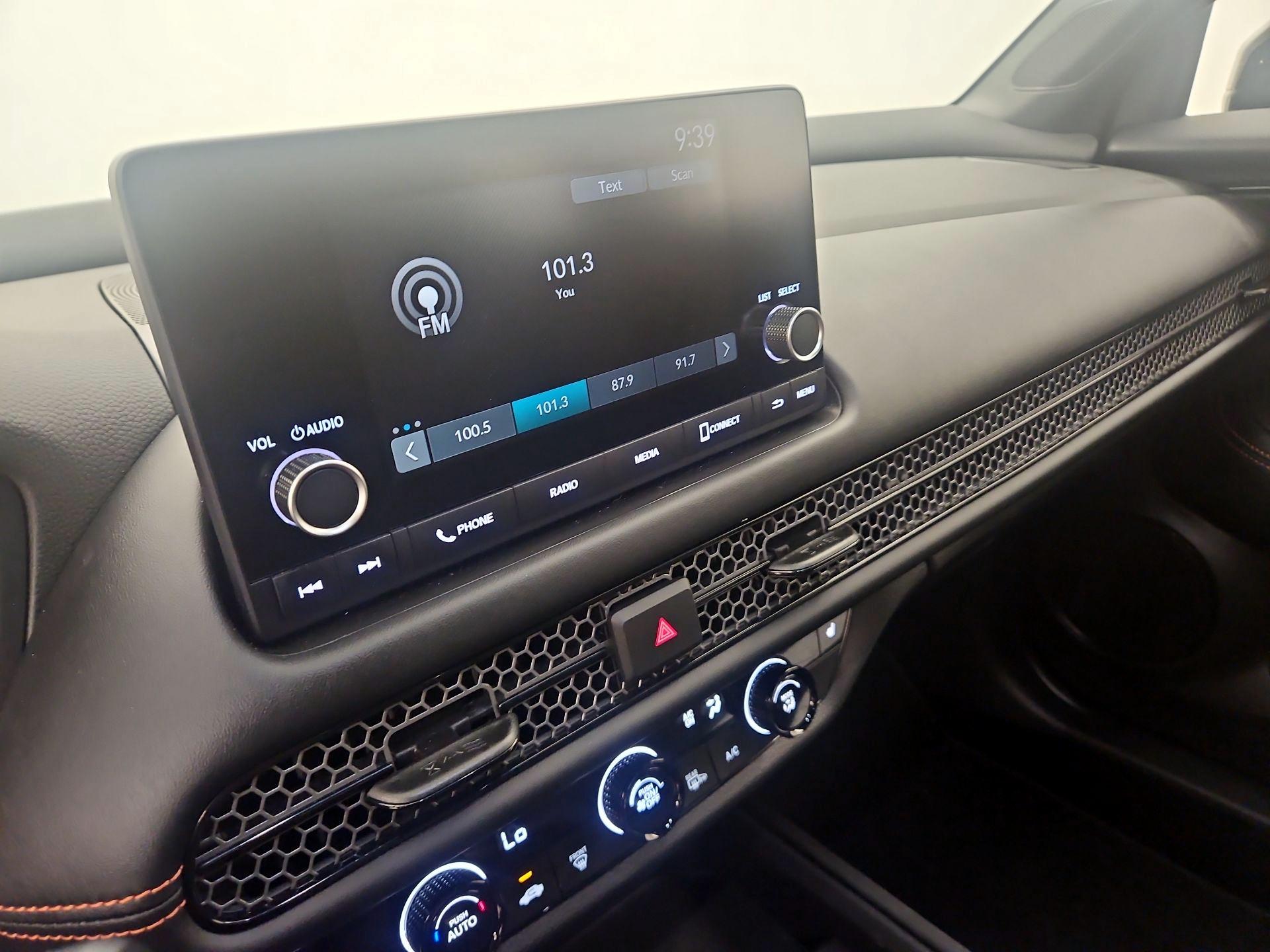 Thumbnail: 2025 Honda HR-V - 15