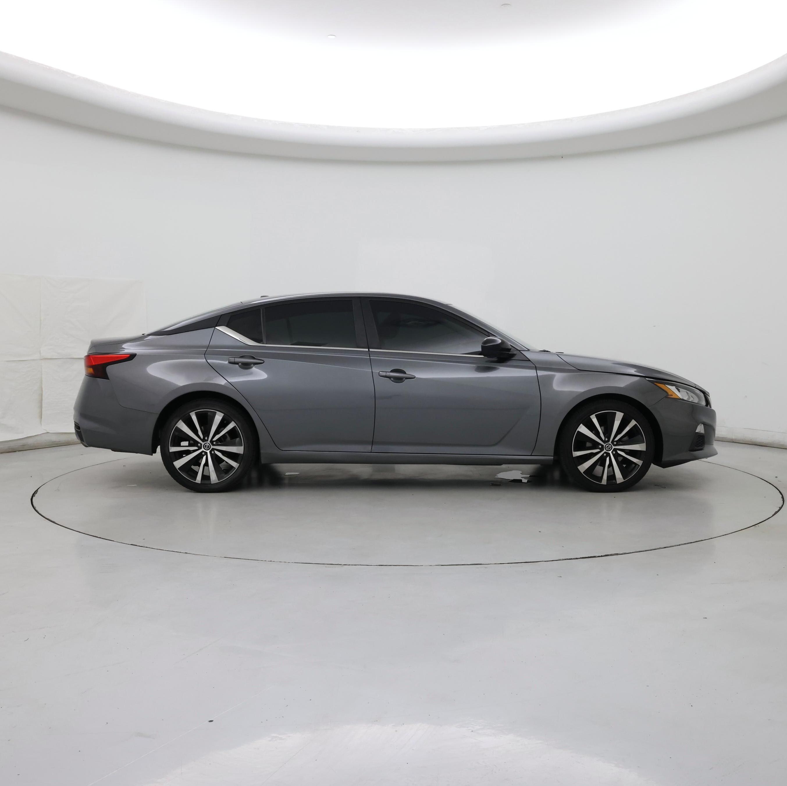 Thumbnail: 2021 Nissan Altima - 7