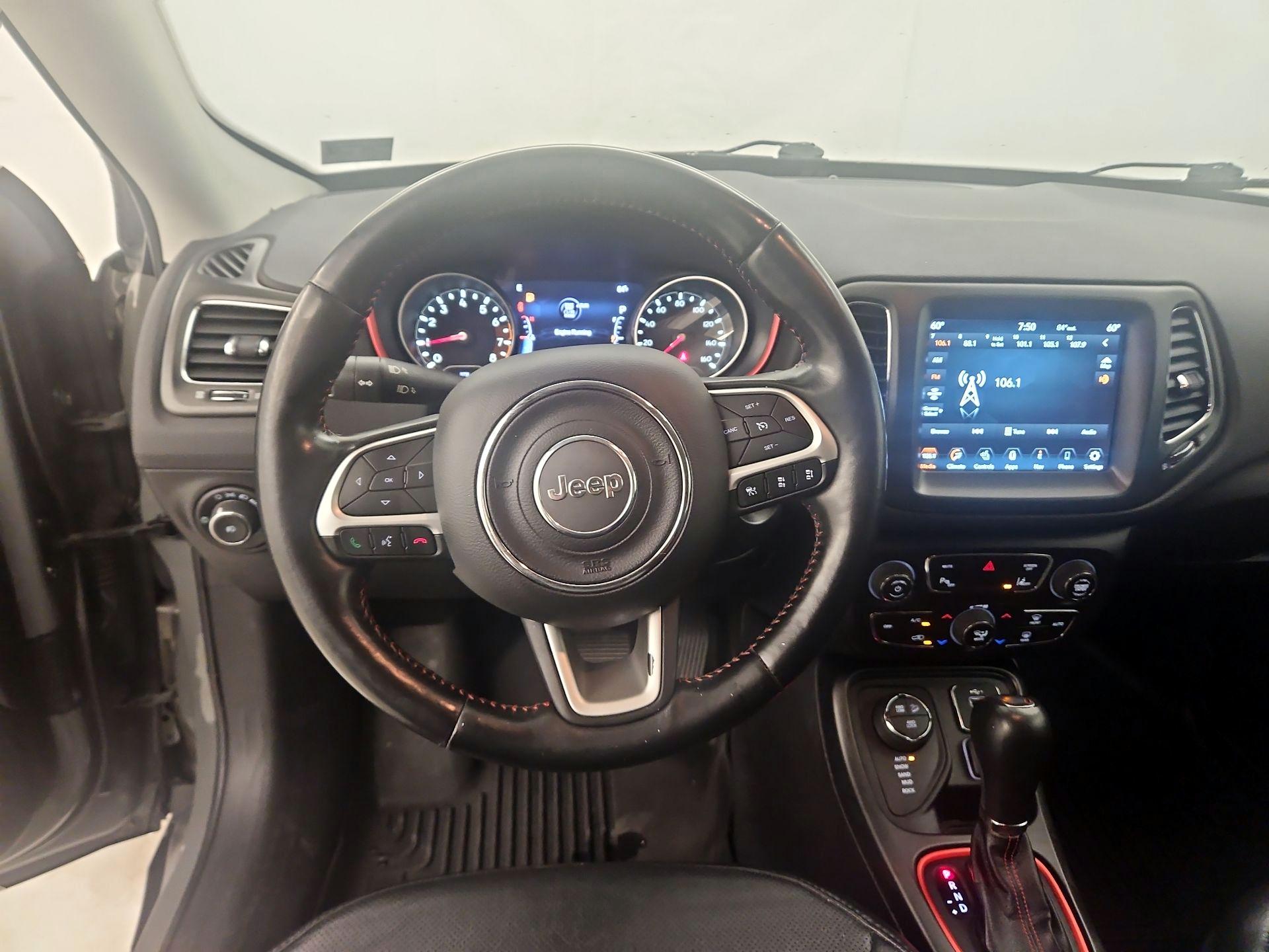 Thumbnail: 2021 Jeep Compass - 10
