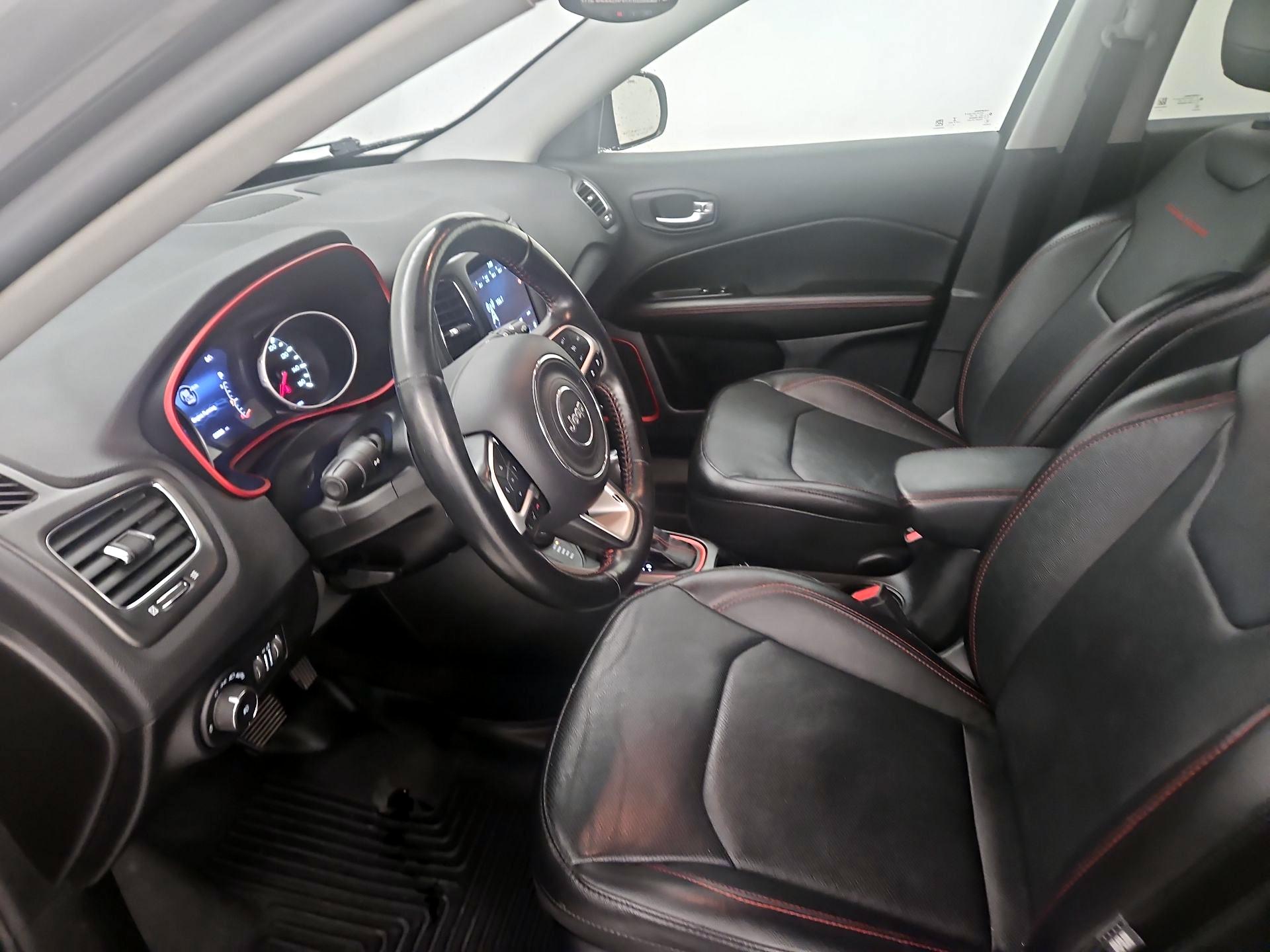 Thumbnail: 2021 Jeep Compass - 11