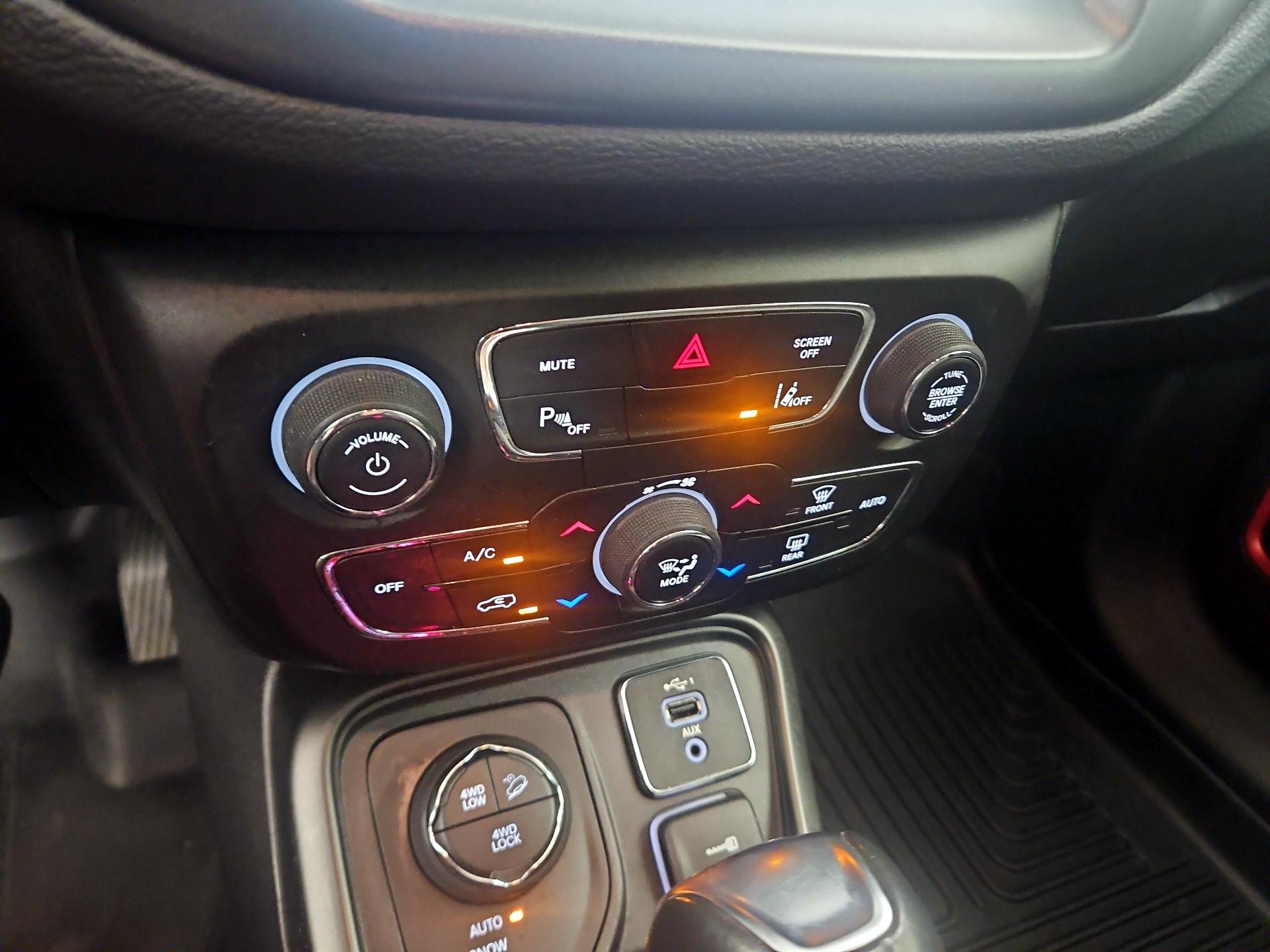 Thumbnail: 2021 Jeep Compass - 15