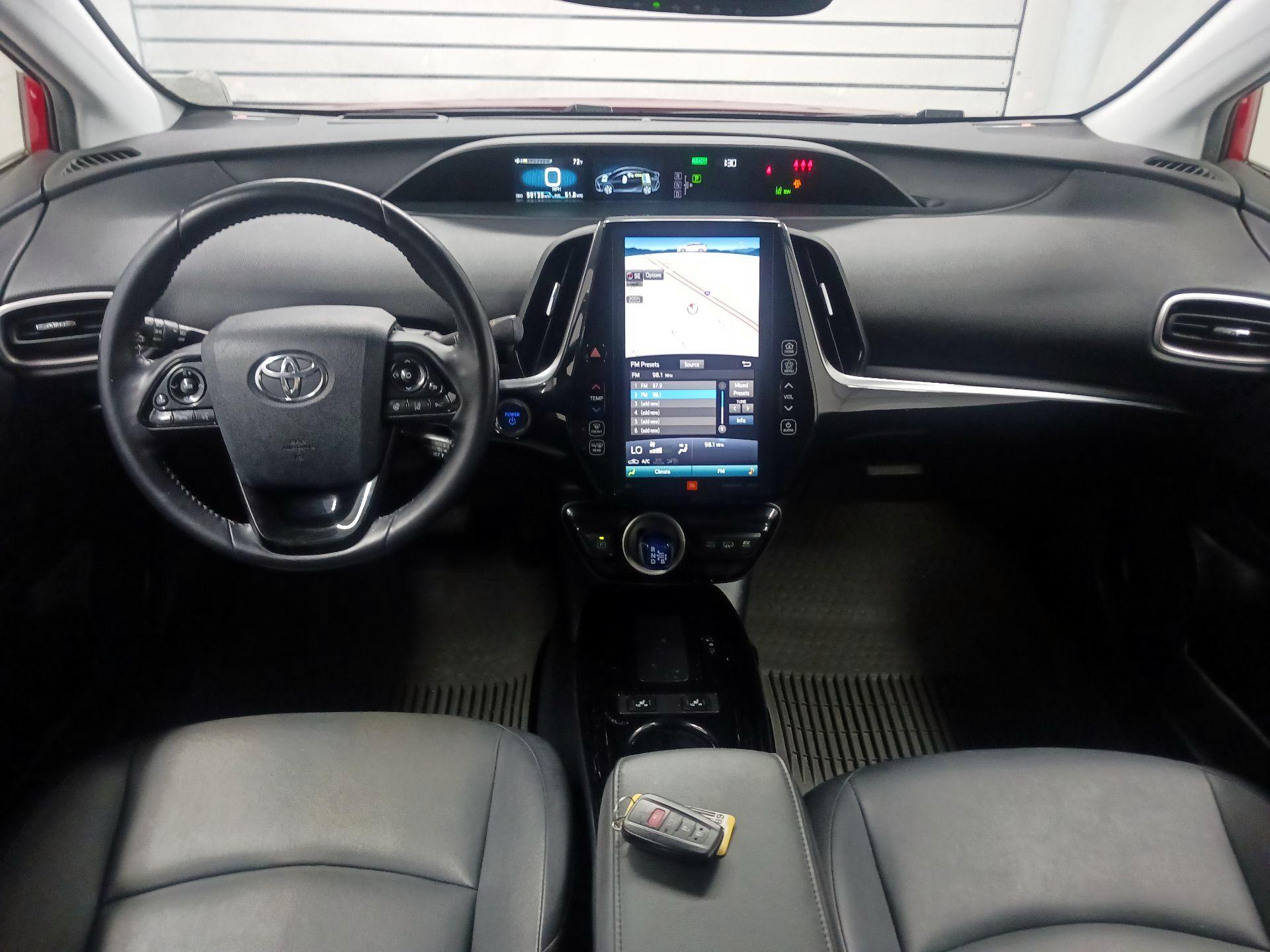 Thumbnail: 2022 Toyota Prius Prime - 8