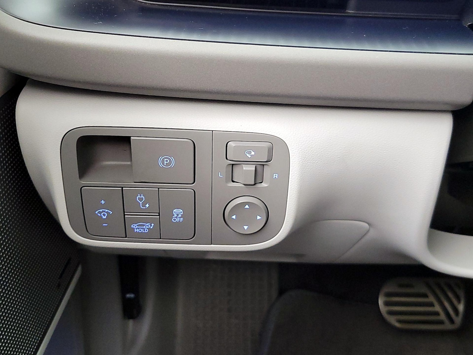 2024 Hyundai IONIQ 6 Limited - Photo 14