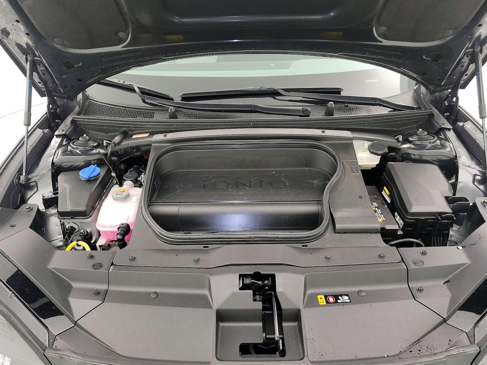 2024 Hyundai IONIQ 6 Limited - Photo 24