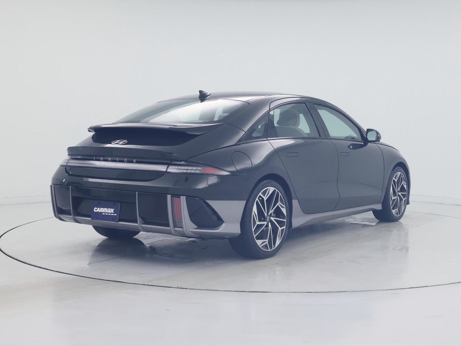 2024 Hyundai IONIQ 6 Limited - Photo 9