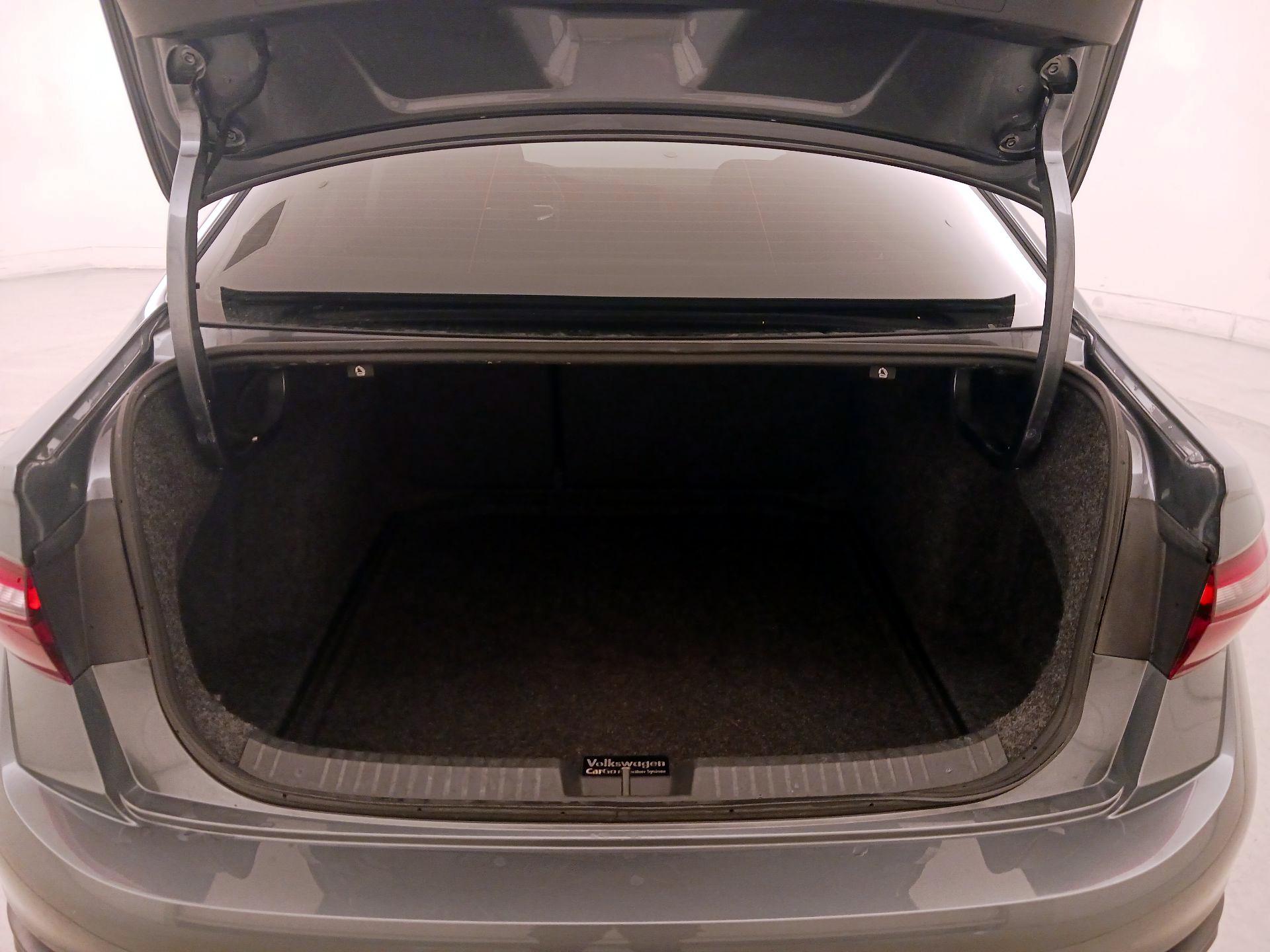 Thumbnail: 2024 Volkswagen Jetta - 20