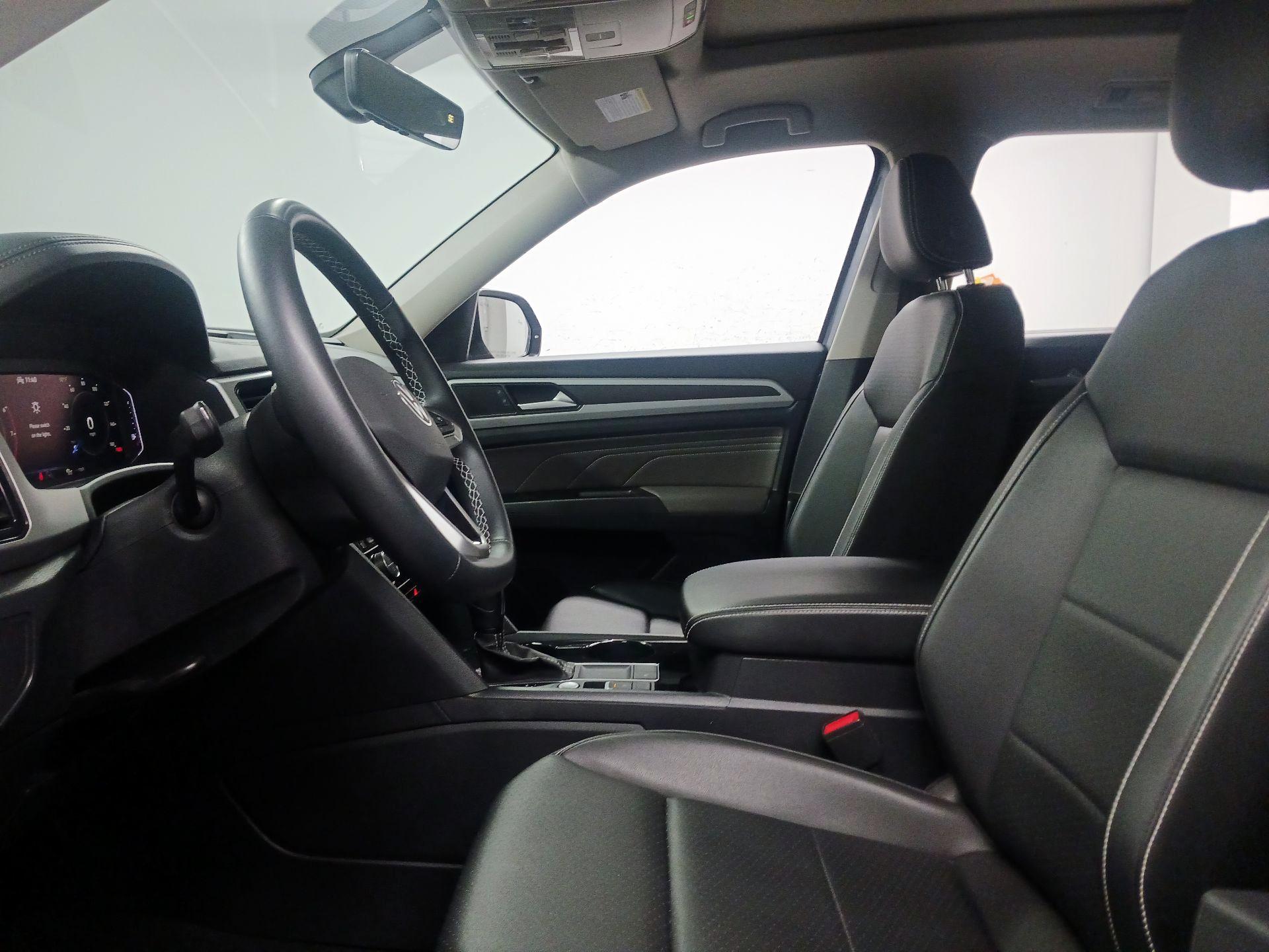Thumbnail: 2023 Volkswagen Atlas - 9