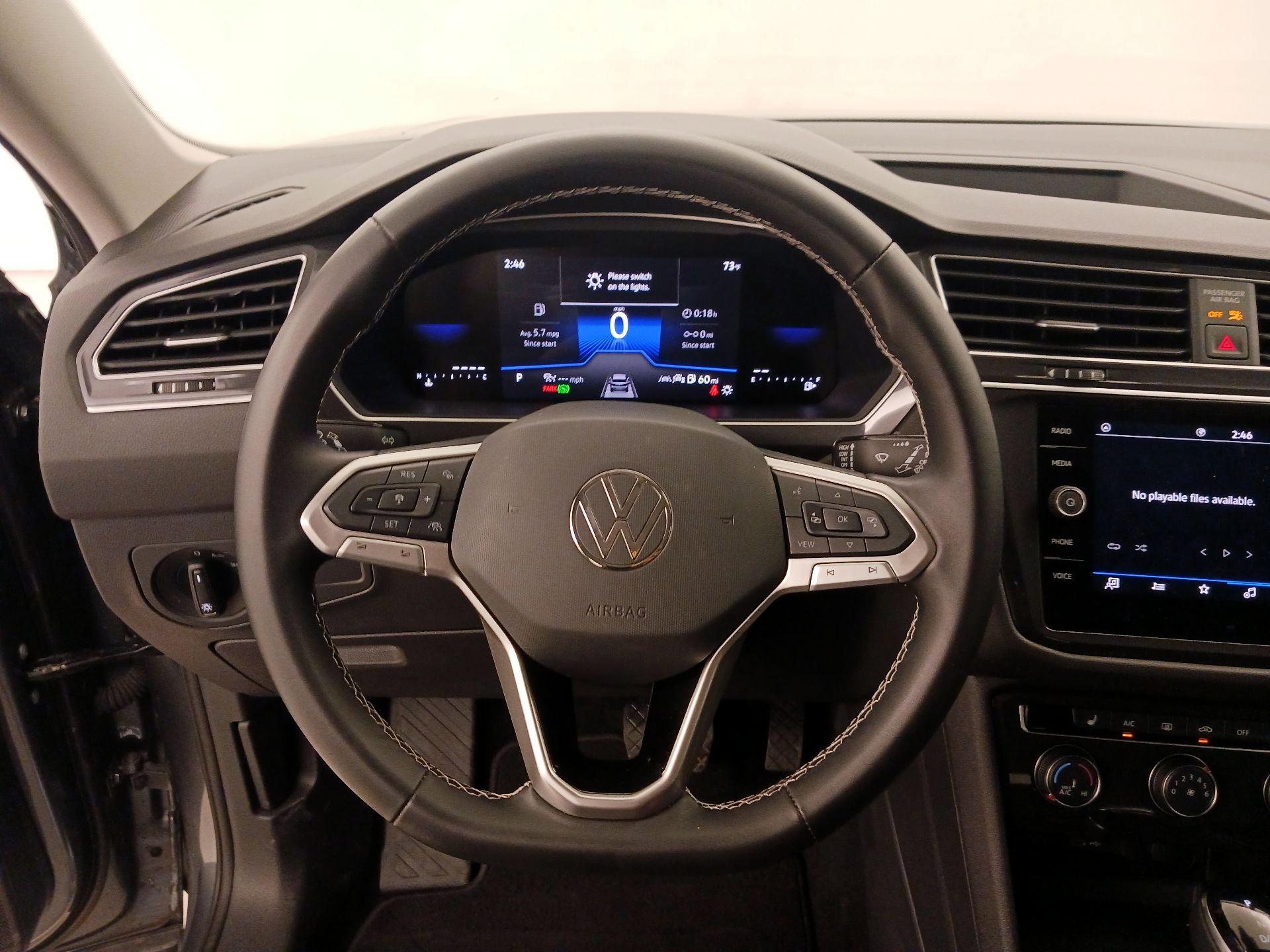 Thumbnail: 2024 Volkswagen Tiguan - 10