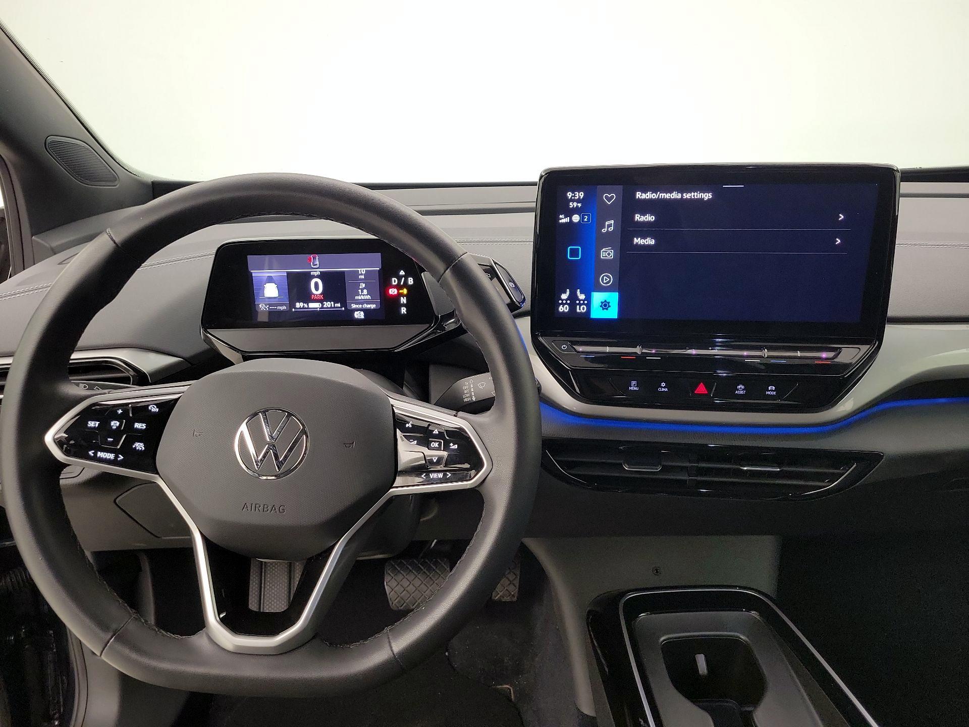 Thumbnail: 2023 Volkswagen ID.4 - 9