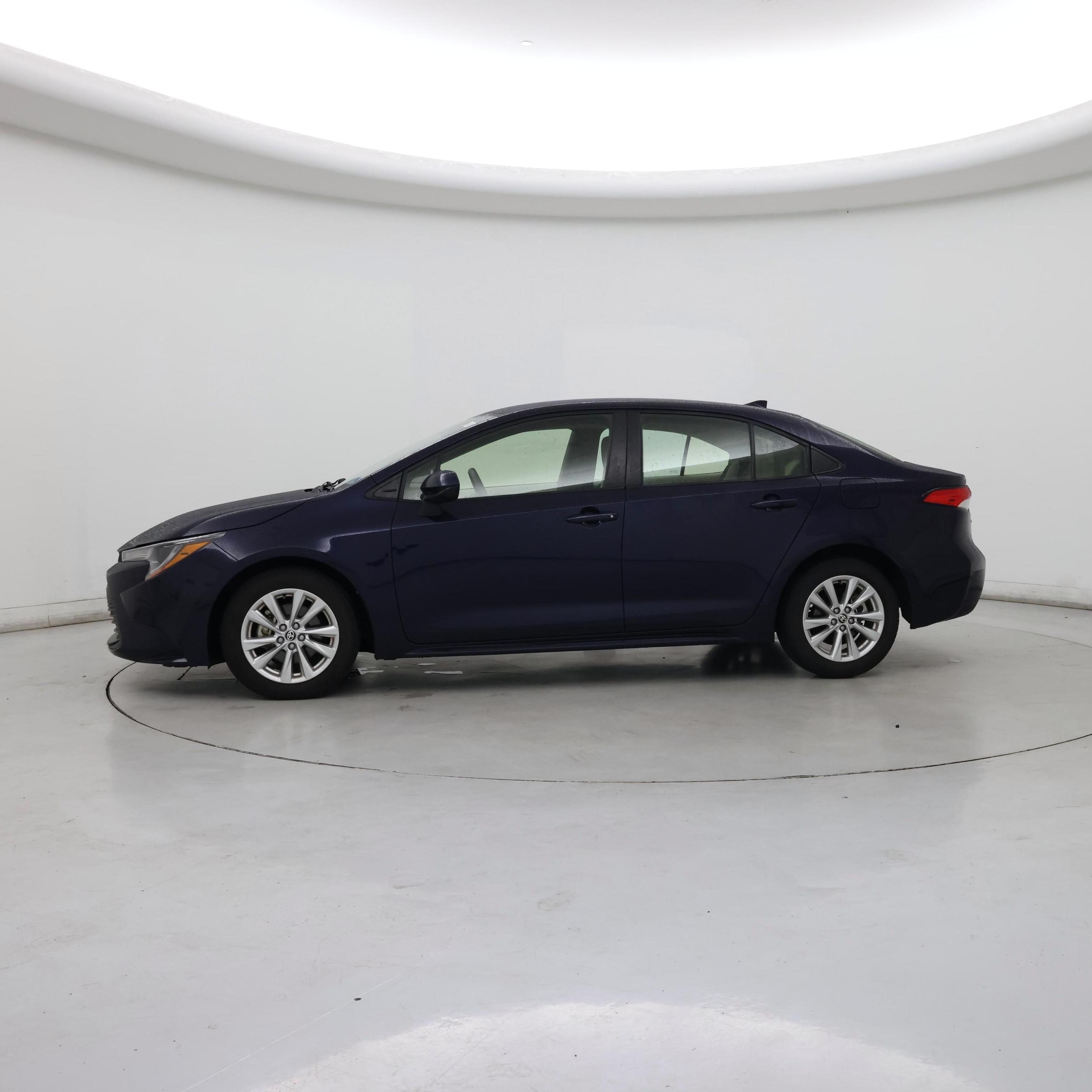 Thumbnail: 2023 Toyota Corolla - 3