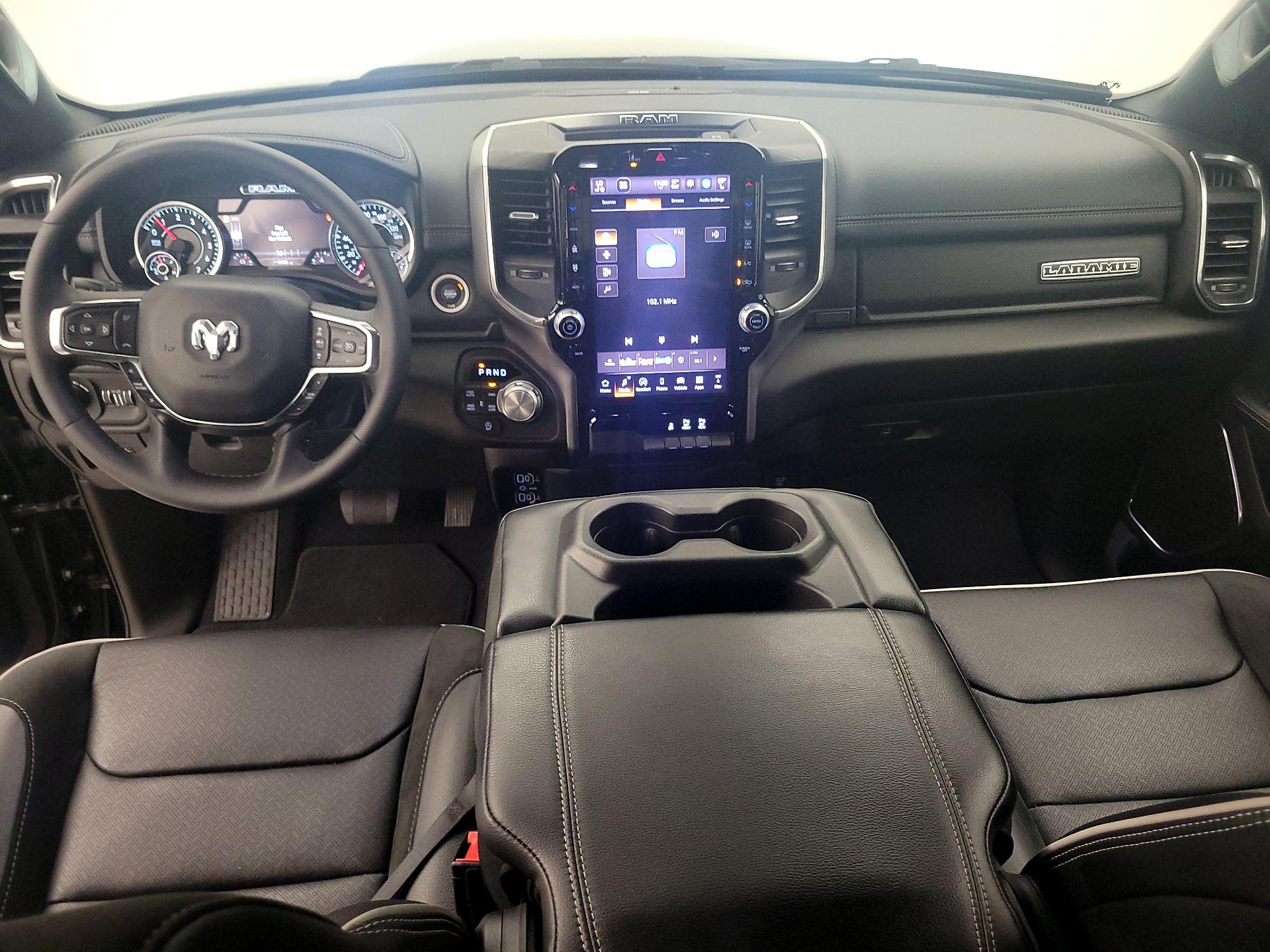 Thumbnail: 2025 RAM 1500 - 9
