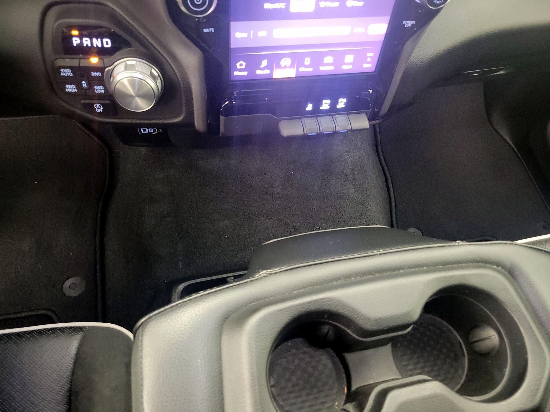 Thumbnail: 2025 RAM 1500 - 17
