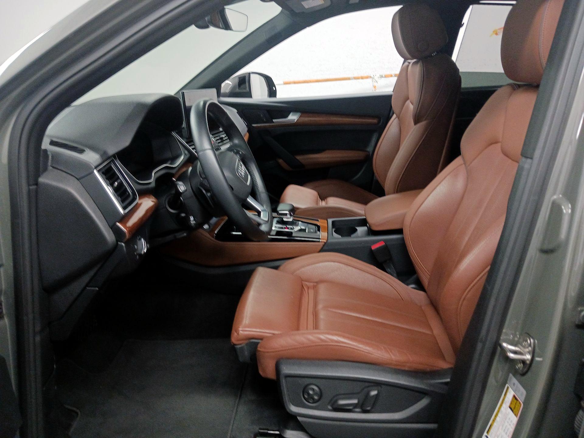 Thumbnail: 2023 Audi Q5 - 9