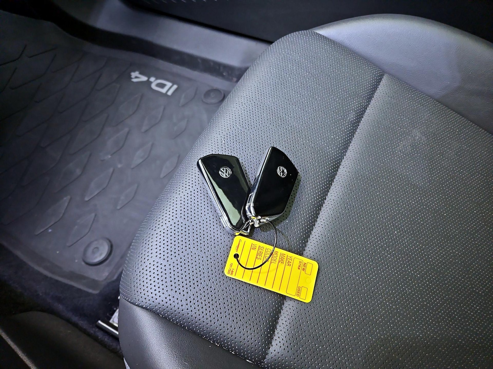 2023 Volkswagen ID.4 PRO S PLUS - Photo 24