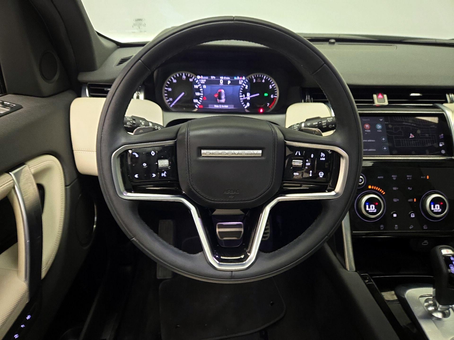 Thumbnail: 2023 Land Rover Discovery Sport - 10
