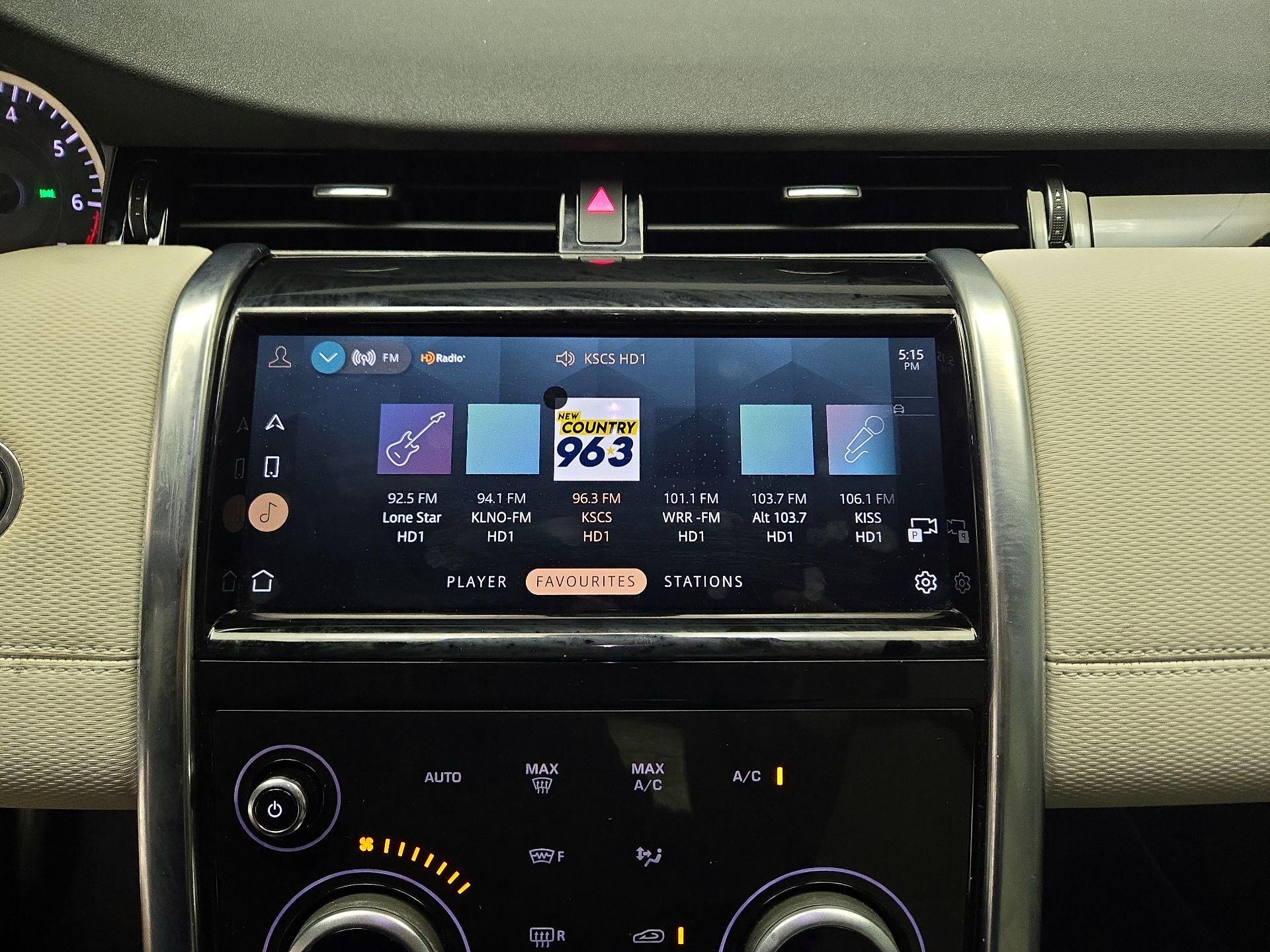 Thumbnail: 2023 Land Rover Discovery Sport - 16