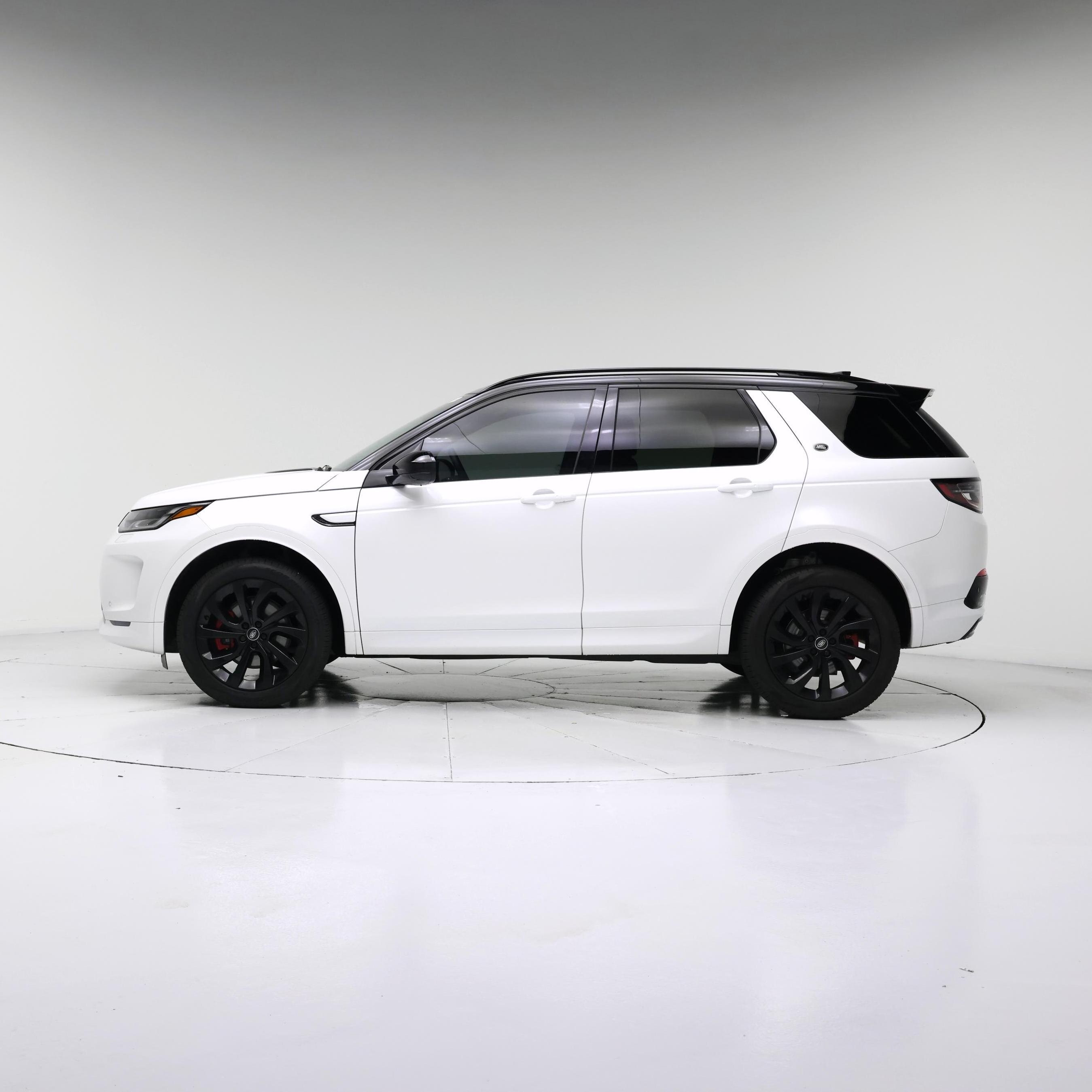 Thumbnail: 2023 Land Rover Discovery Sport - 3