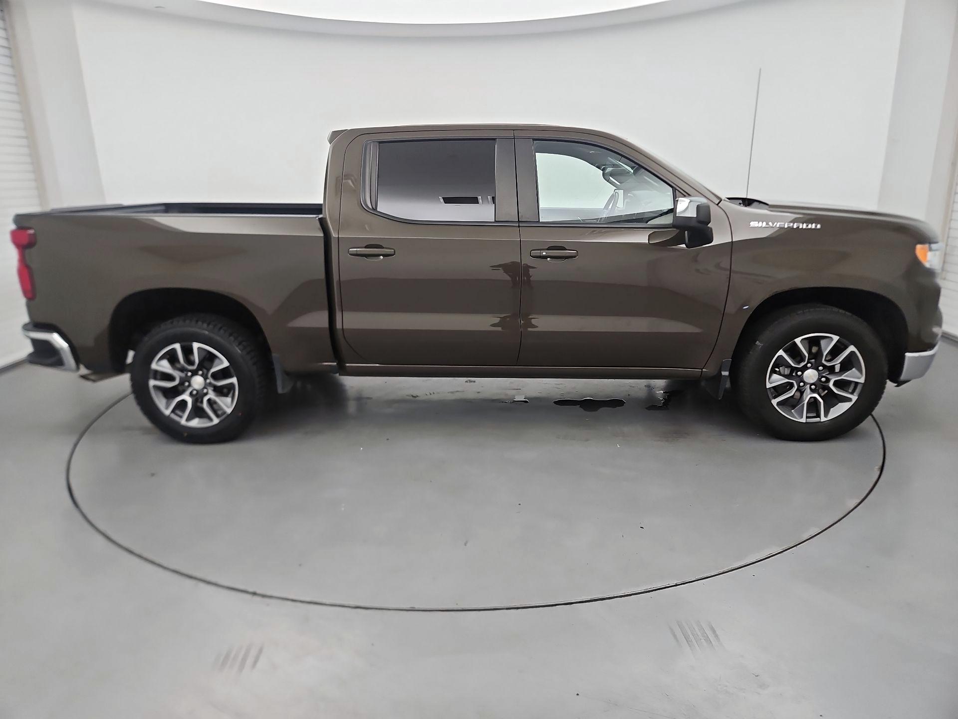 Thumbnail: 2024 Chevrolet Silverado 1500 - 4