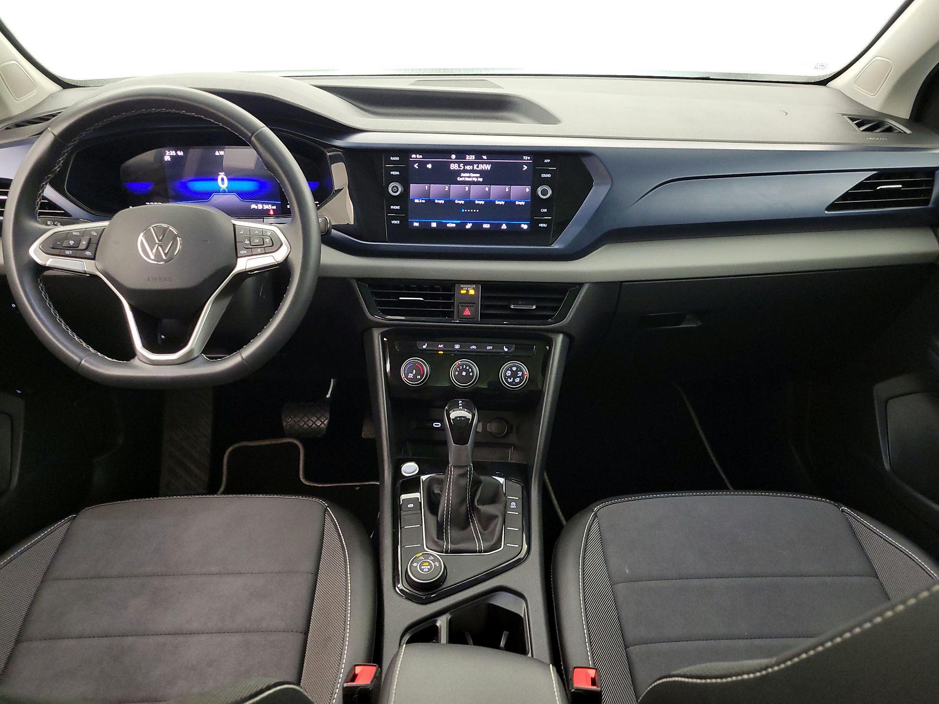 Thumbnail: 2023 Volkswagen Taos - 9