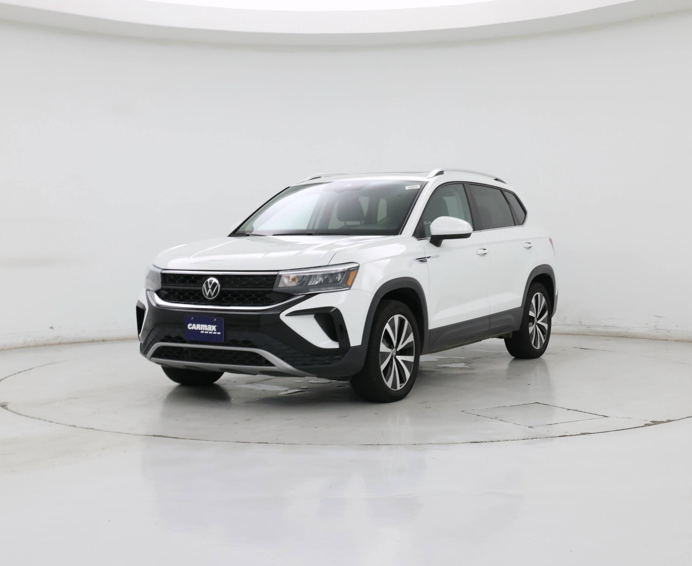 Thumbnail: 2023 Volkswagen Taos - 4