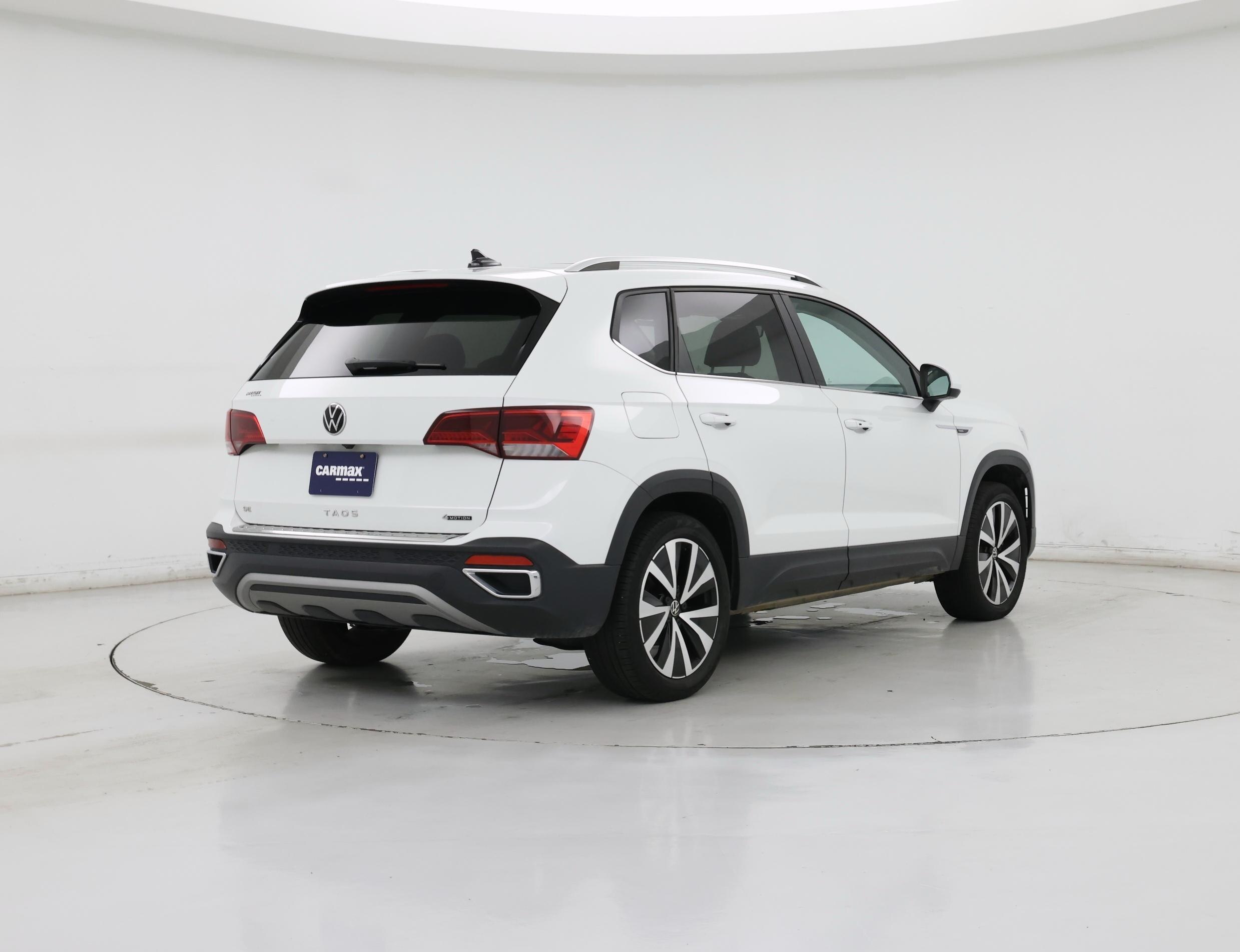 Thumbnail: 2023 Volkswagen Taos - 8
