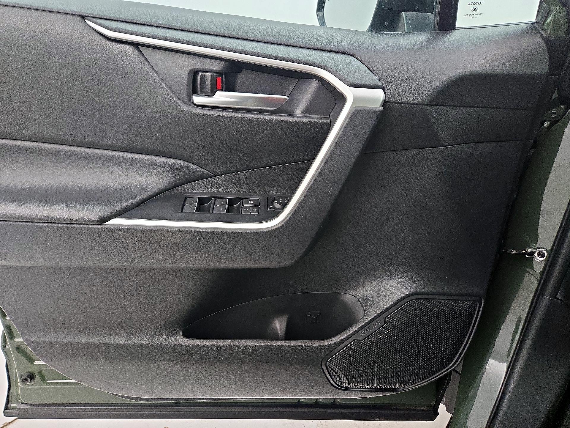 Thumbnail: 2024 Toyota RAV4 - 12