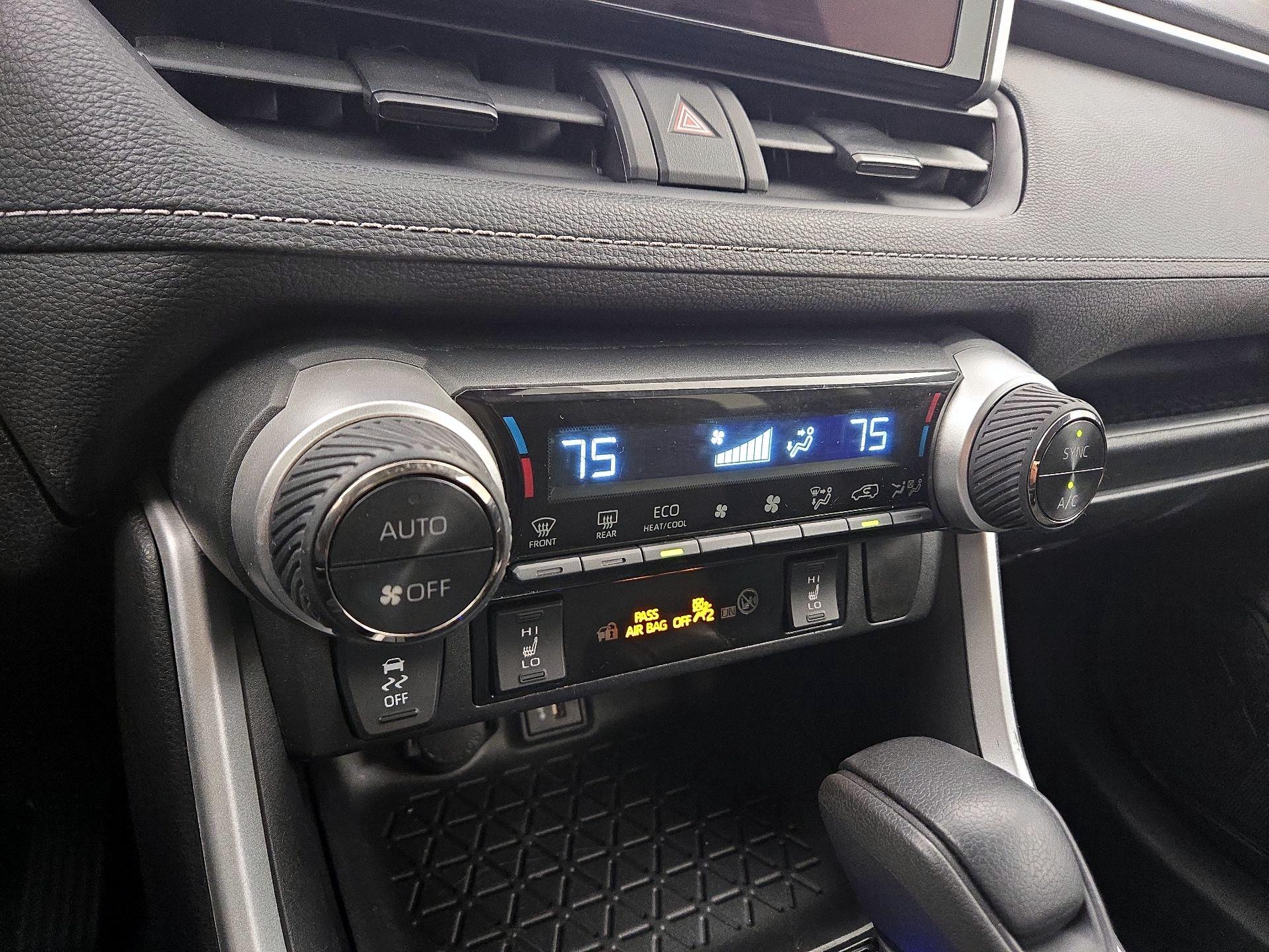 Thumbnail: 2024 Toyota RAV4 - 16