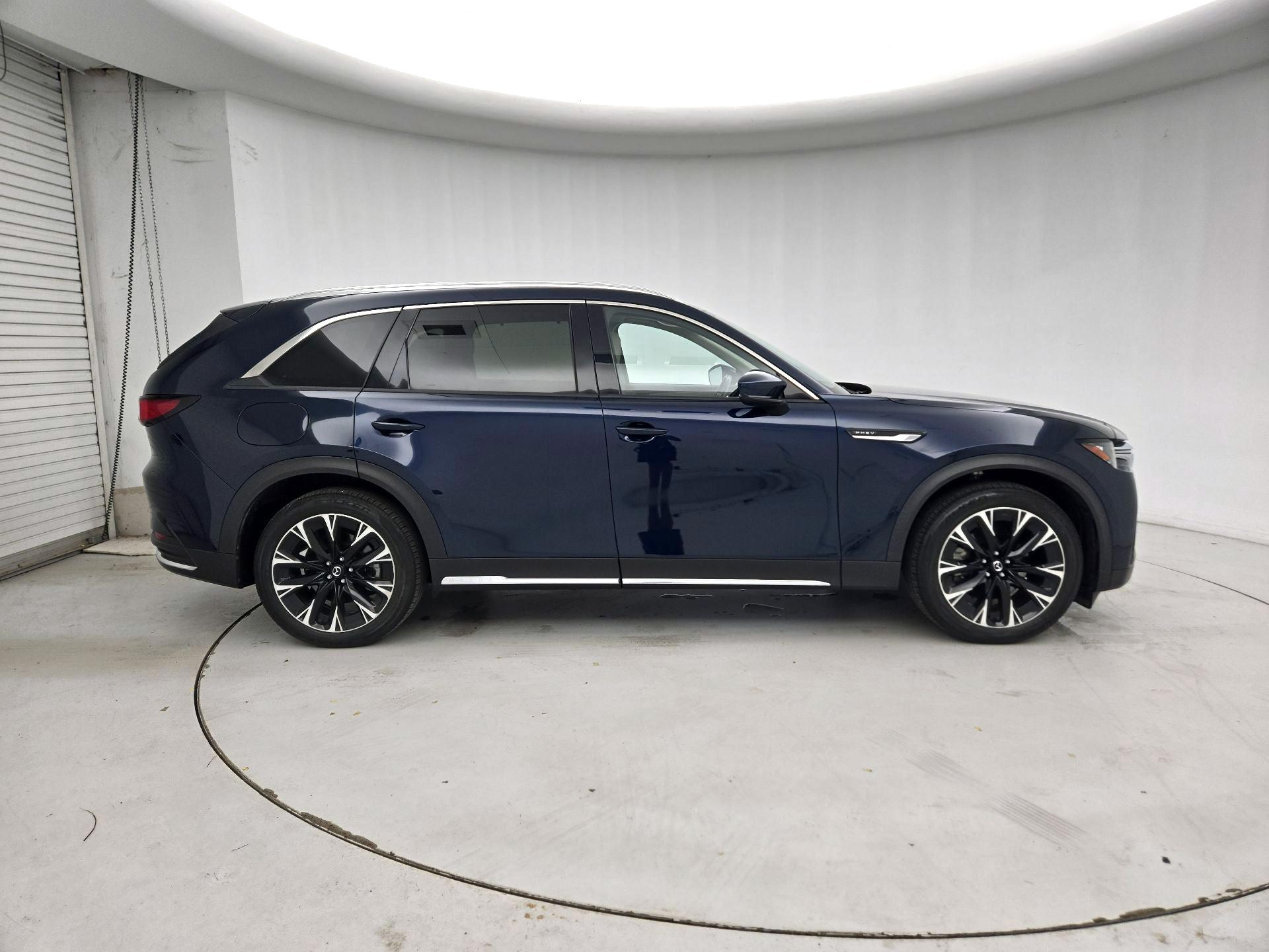 Thumbnail: 2024 Mazda CX-90 - 4