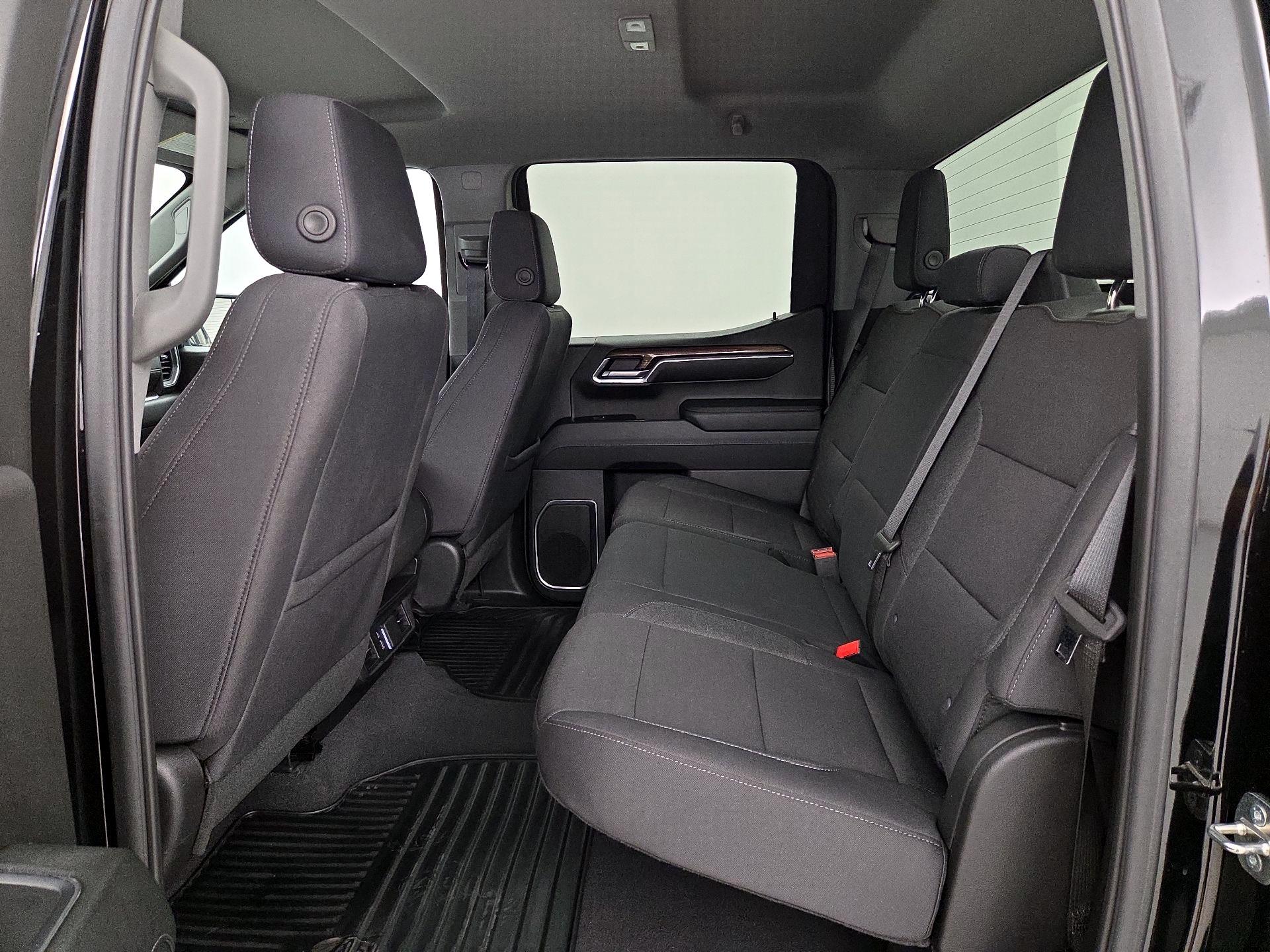 Thumbnail: 2024 Chevrolet Silverado 1500 - 19
