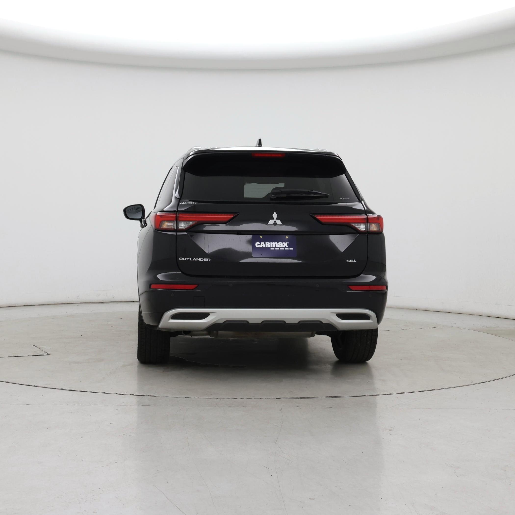 Thumbnail: 2023 Mitsubishi Outlander - 6