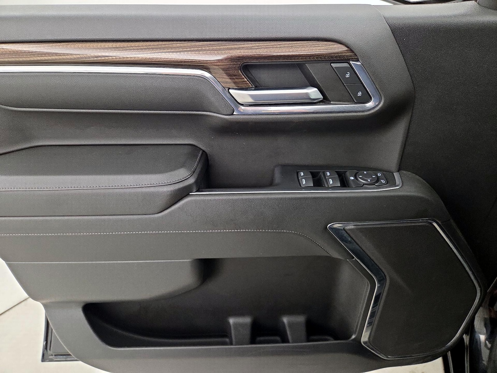 2024 Chevrolet Silverado 1500 LT - Photo 13