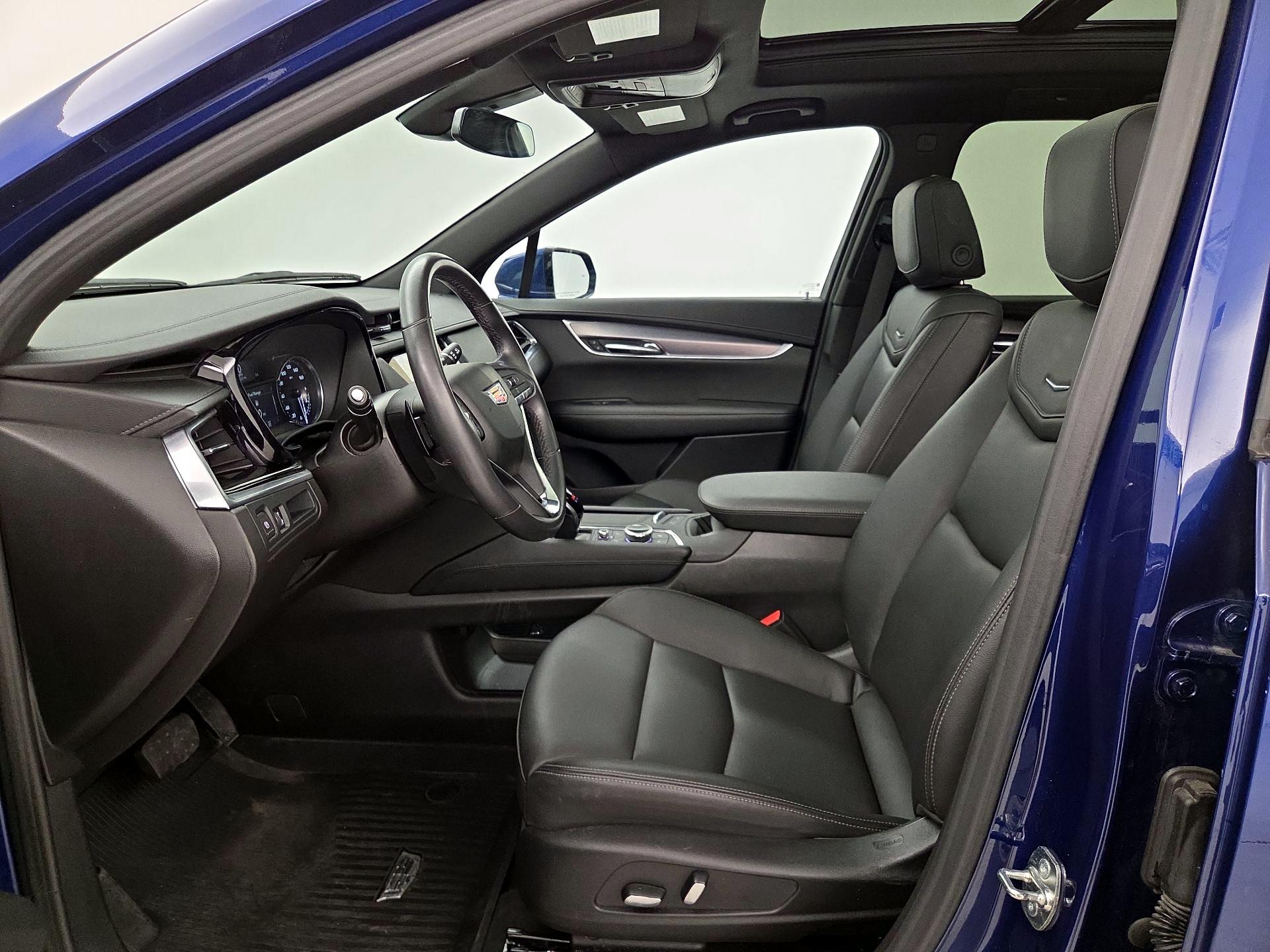 Thumbnail: 2024 Cadillac XT6 - 11