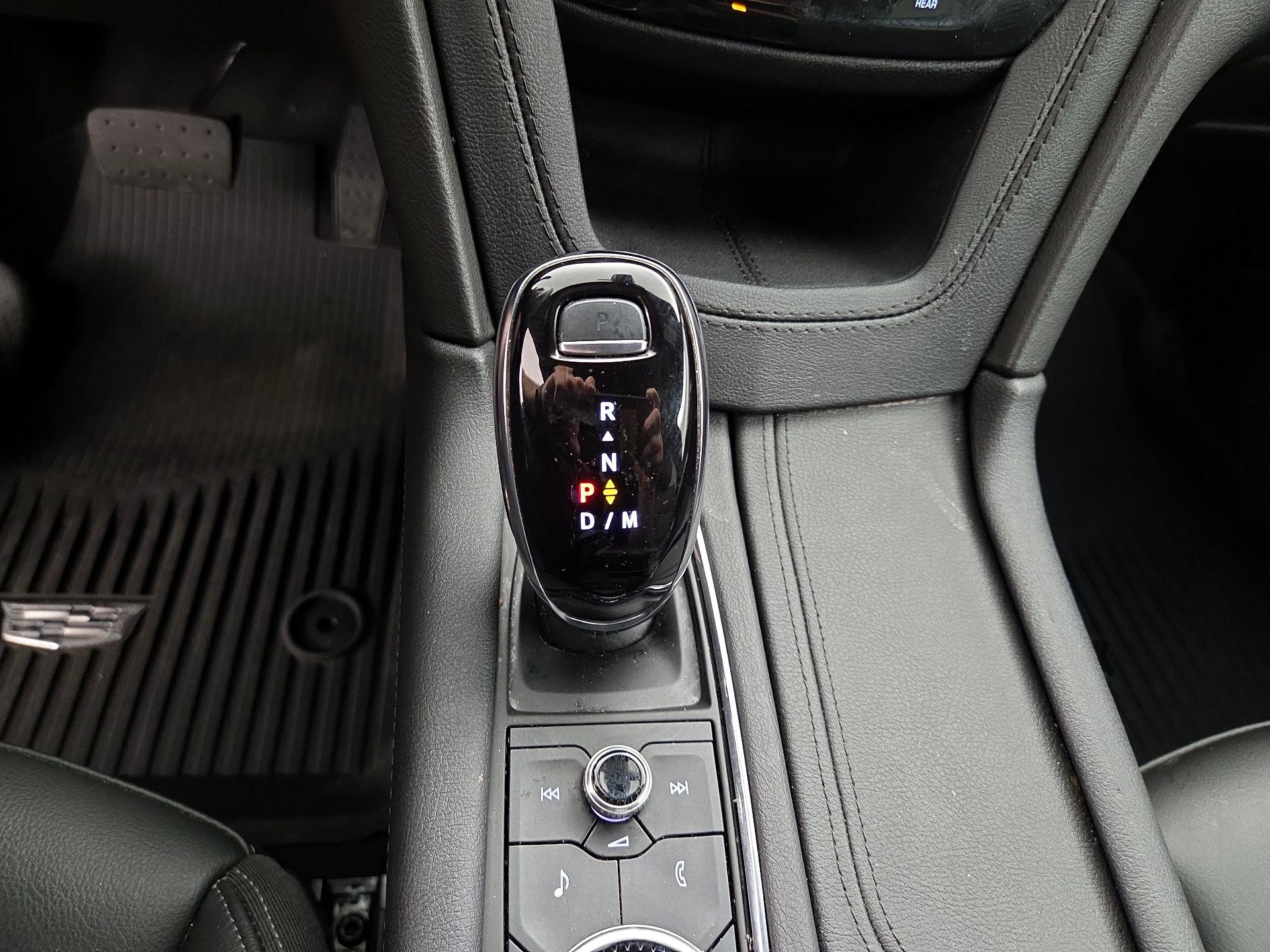 Thumbnail: 2024 Cadillac XT6 - 17