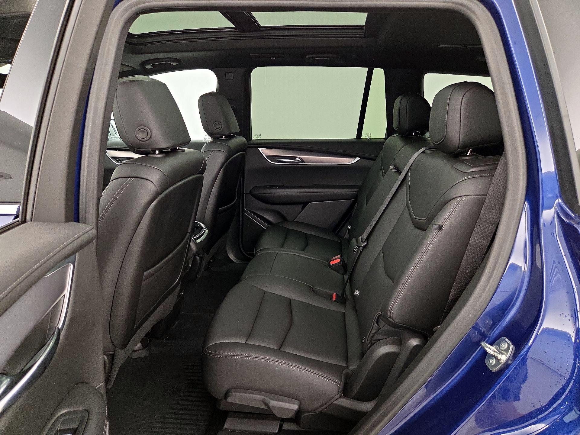 Thumbnail: 2024 Cadillac XT6 - 20